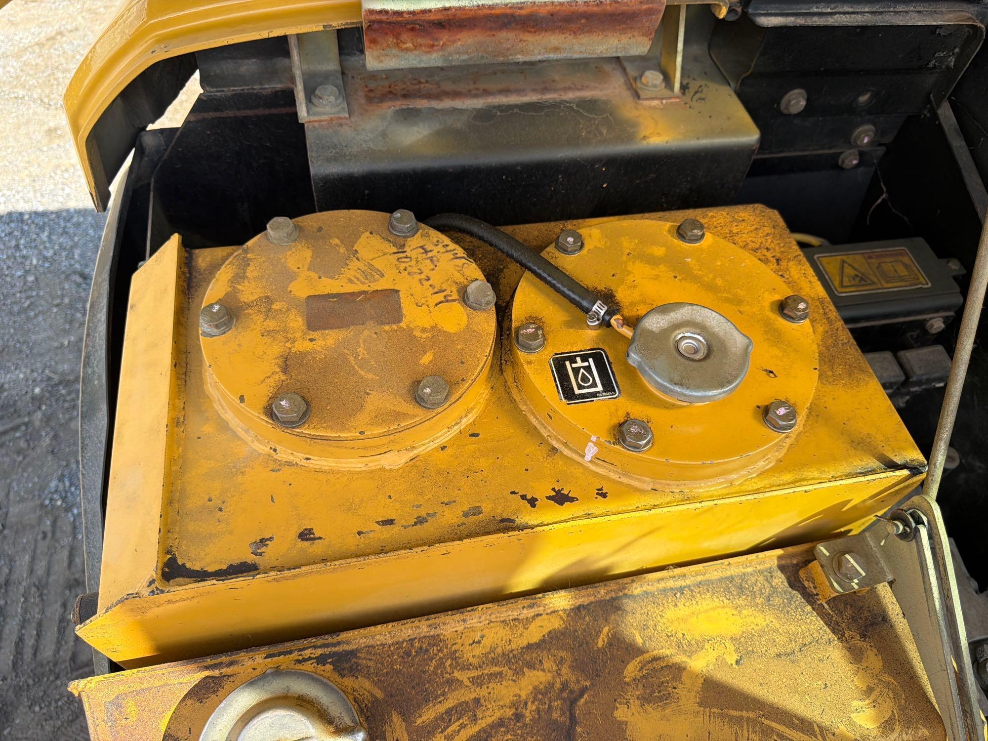 2005 Caterpillar 304