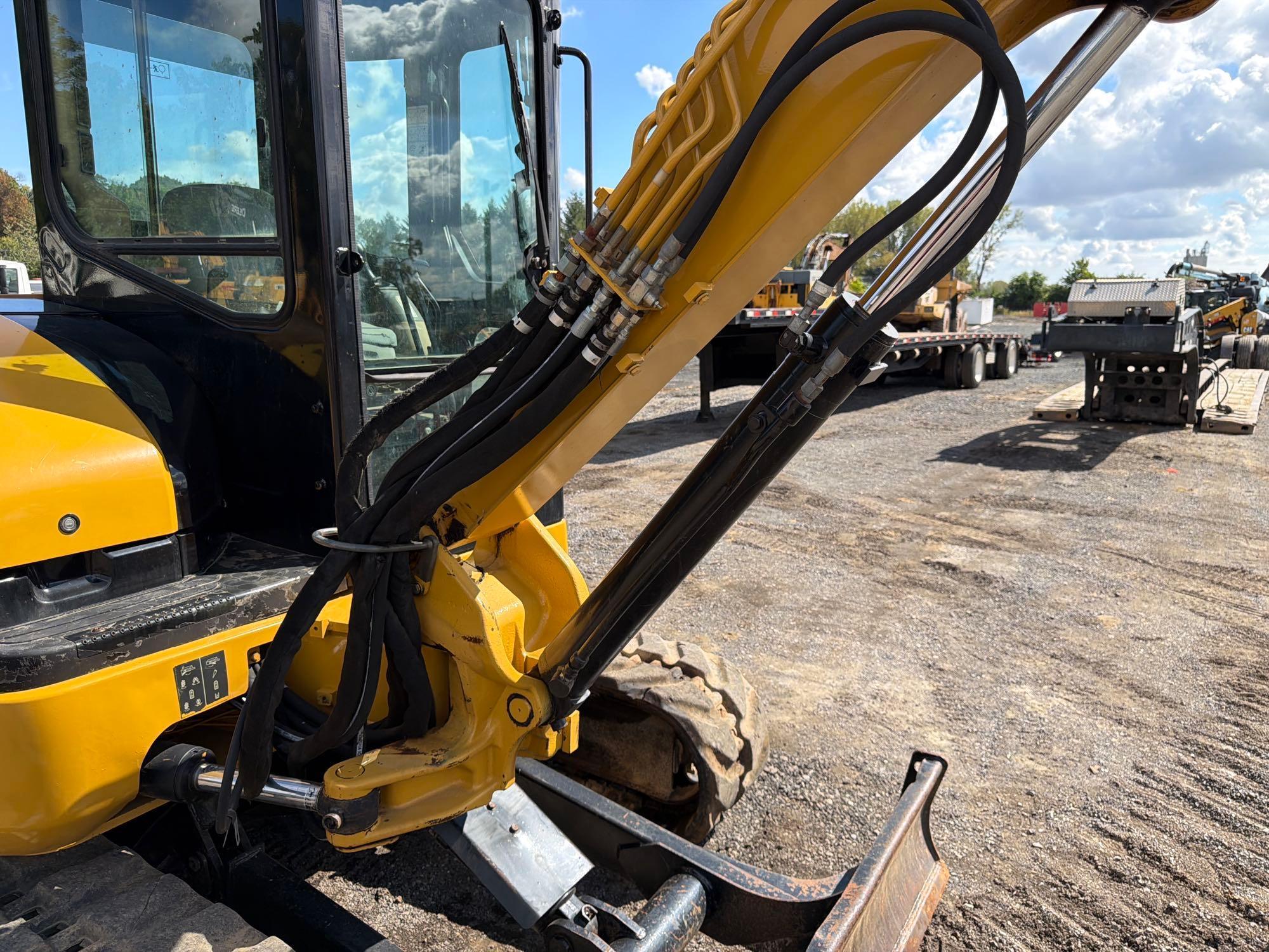 2005 Caterpillar 304