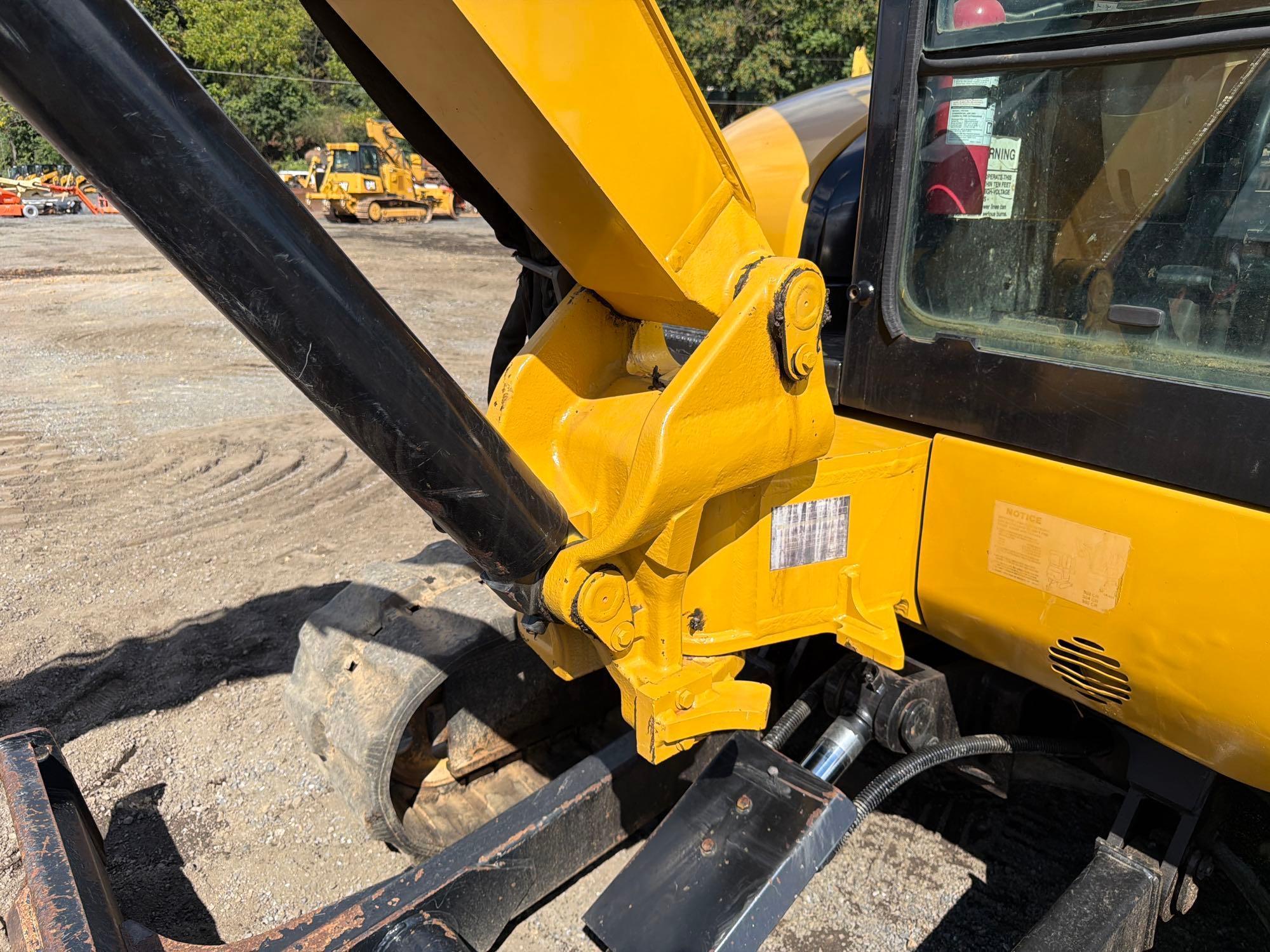 2005 Caterpillar 304