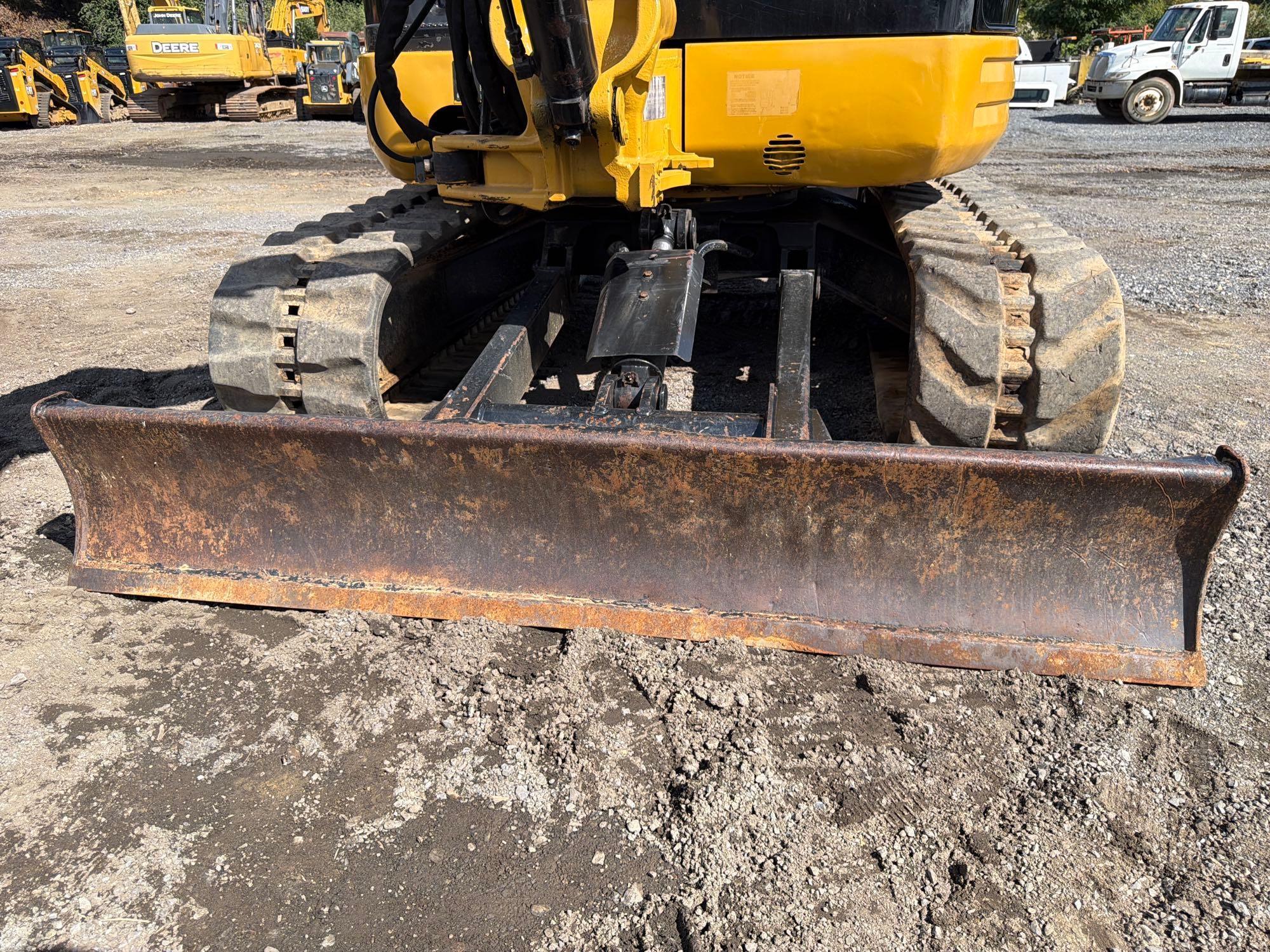 2005 Caterpillar 304