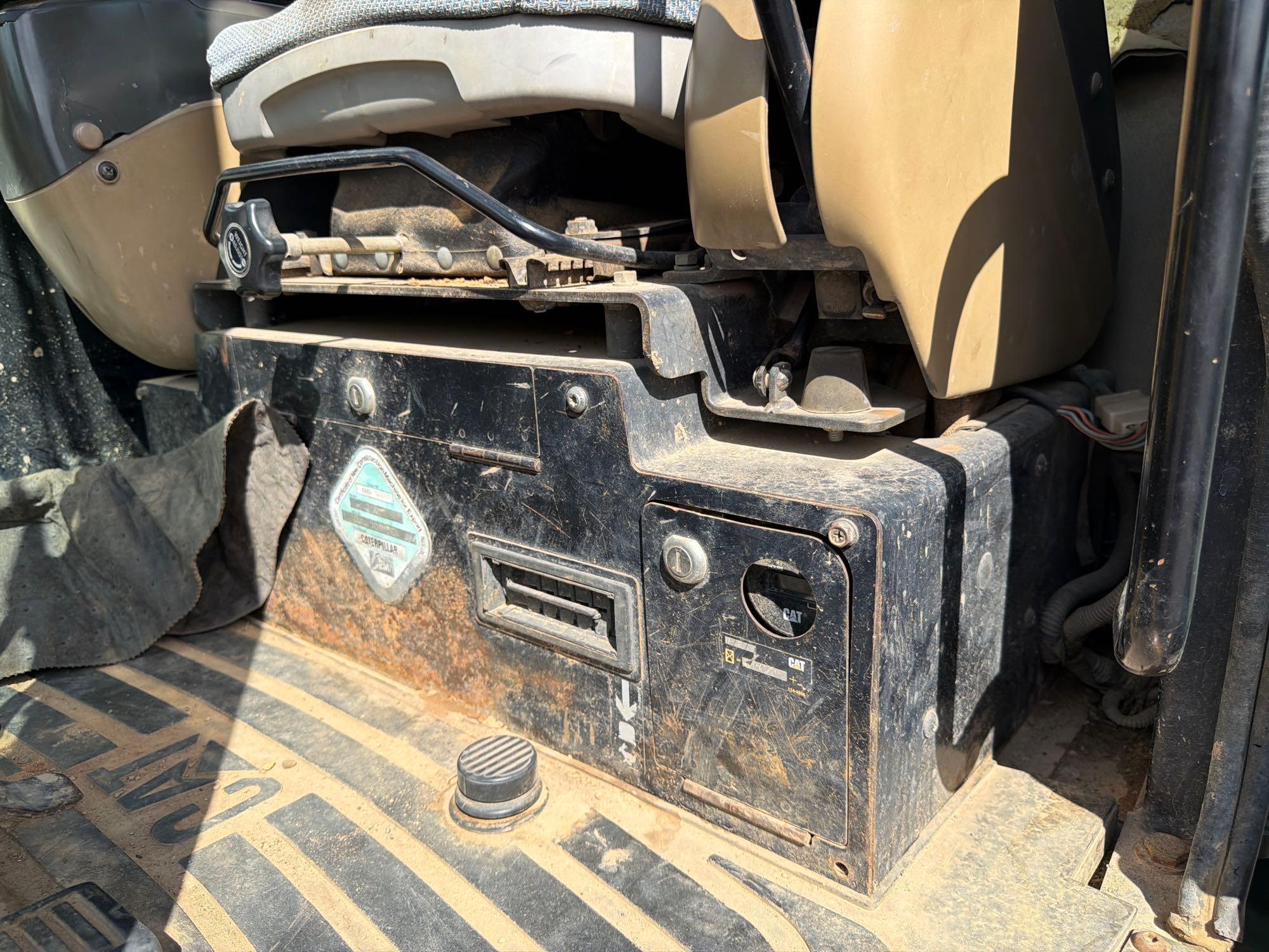 2005 Caterpillar 304