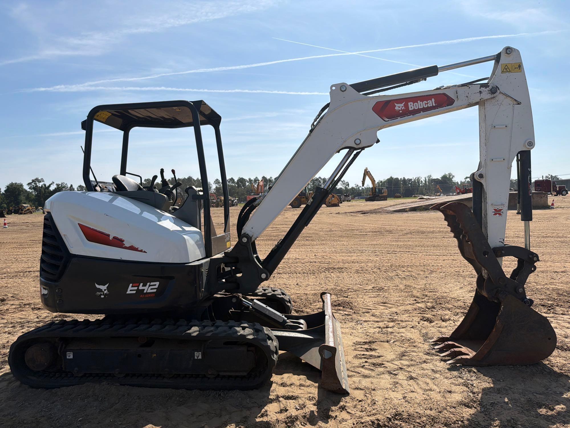 2023 Bobcat E42
