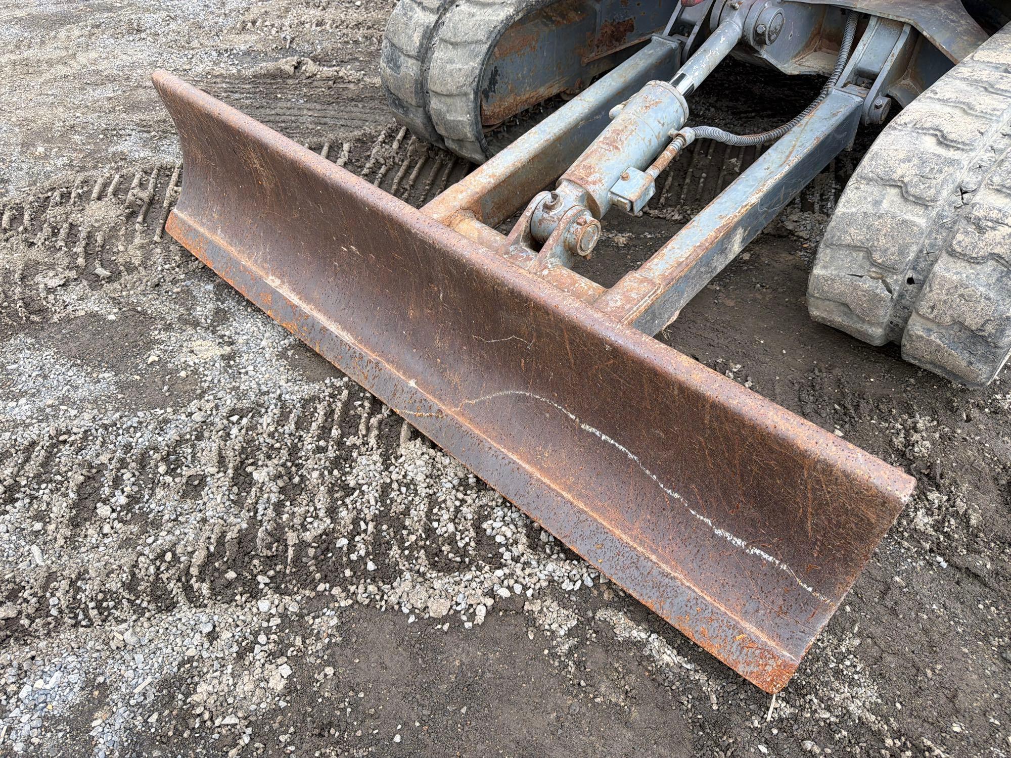 Takeuchi TB-135