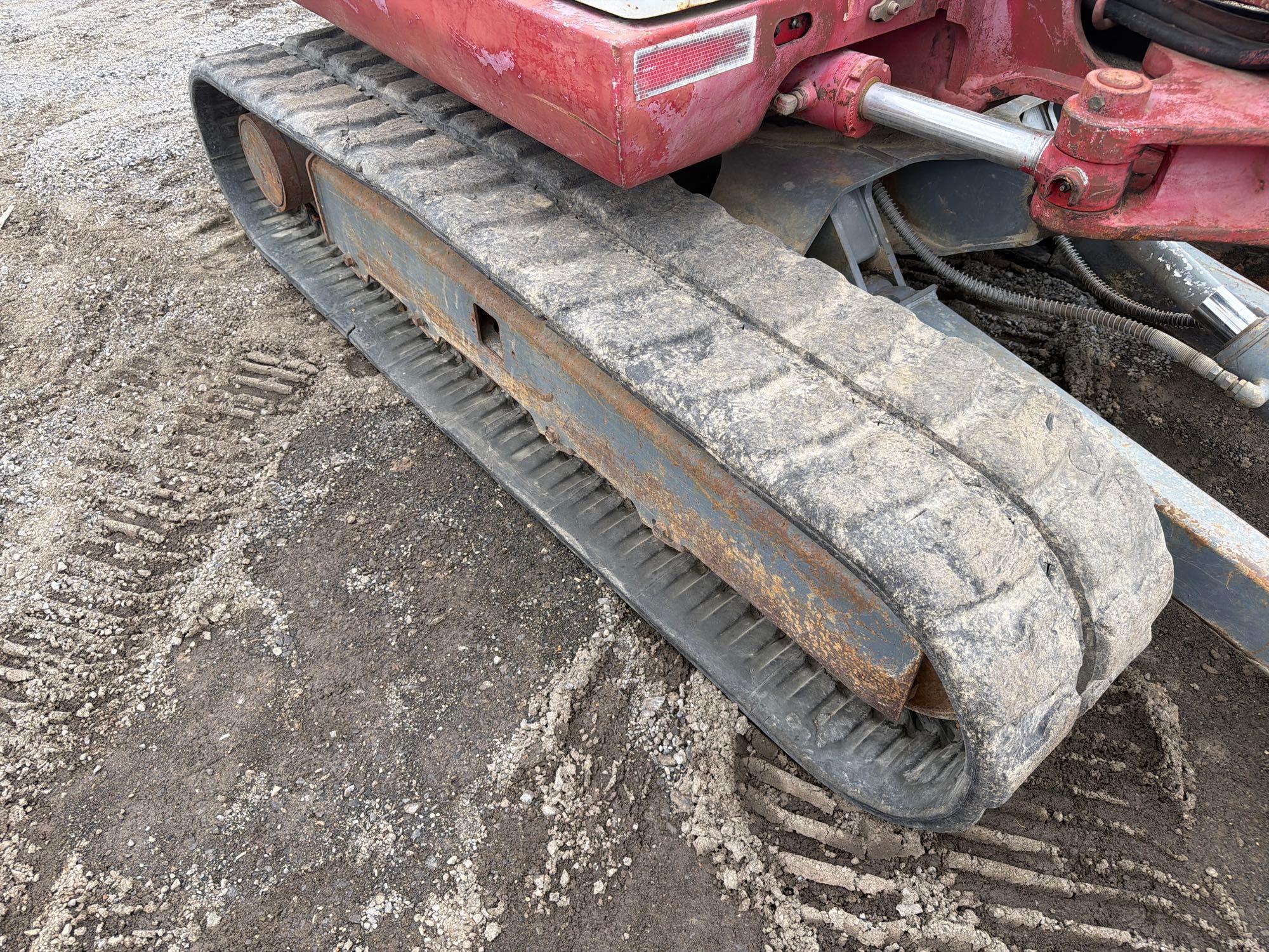 Takeuchi TB-135