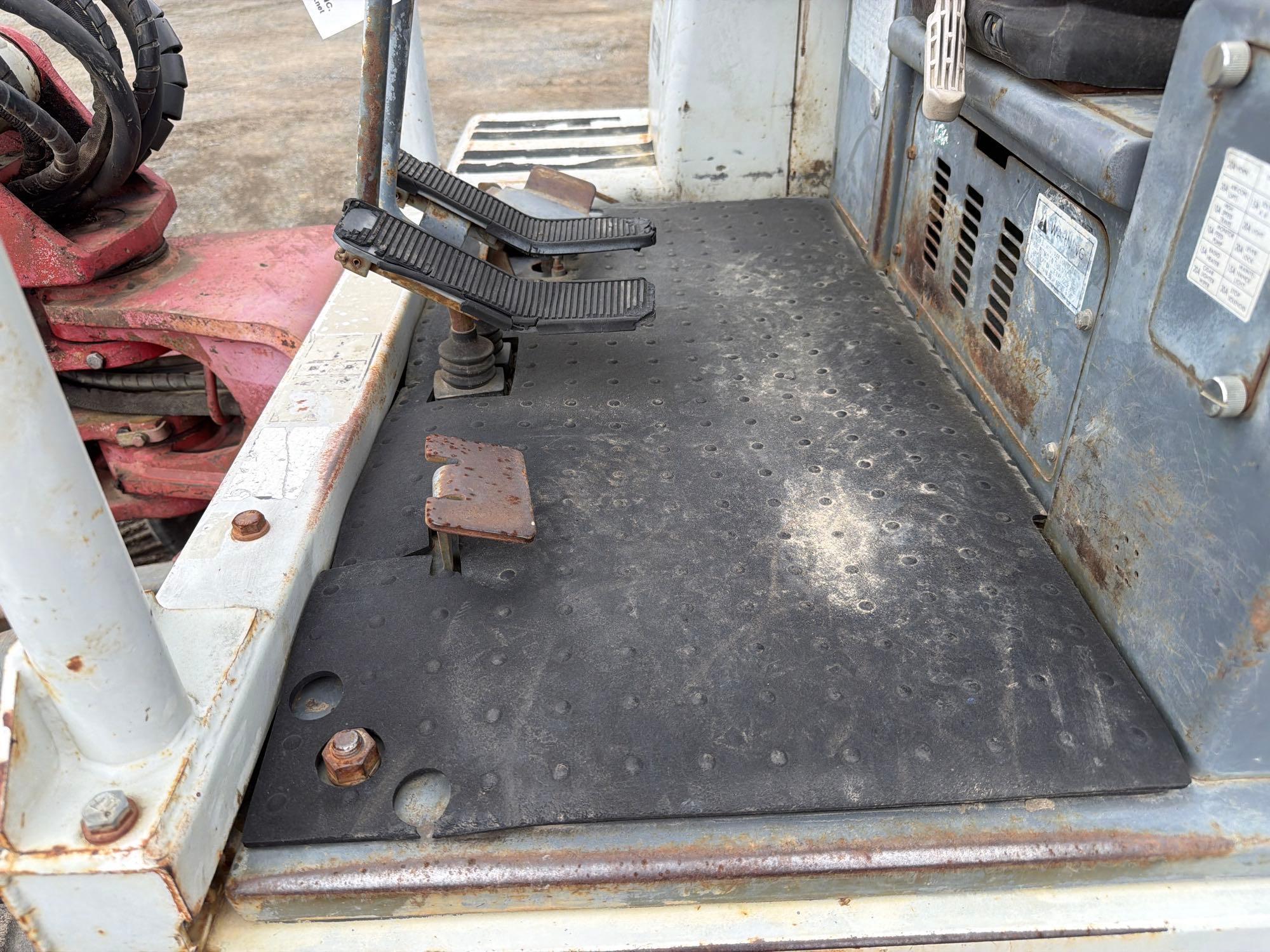 Takeuchi TB-135