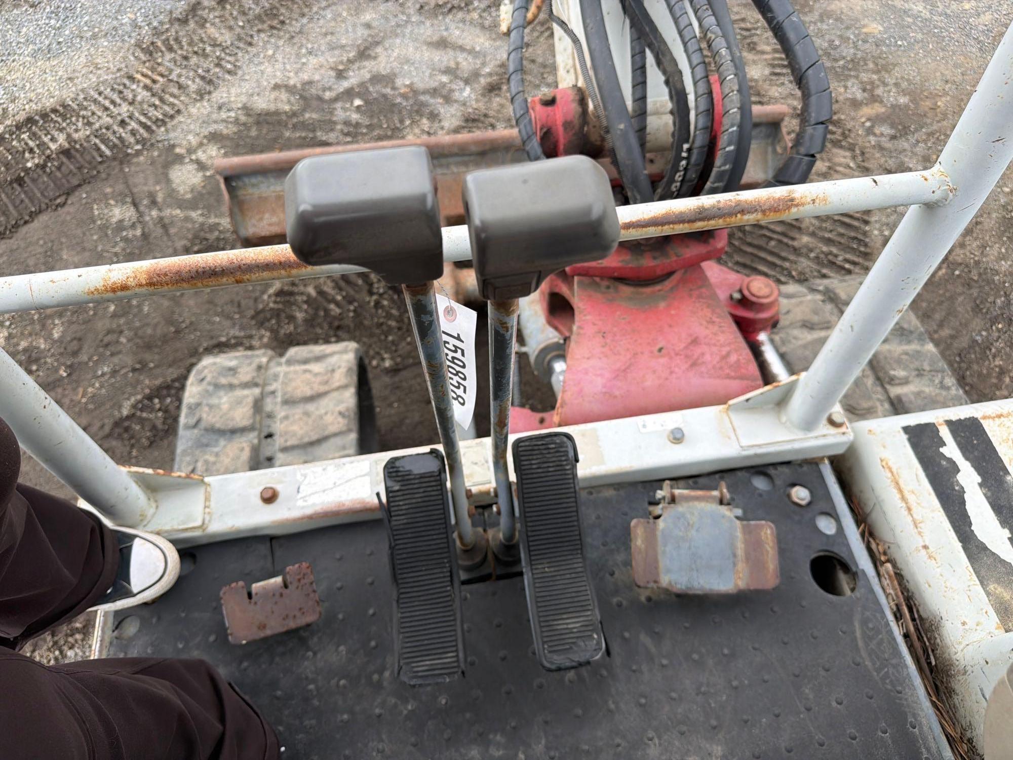 Takeuchi TB-135