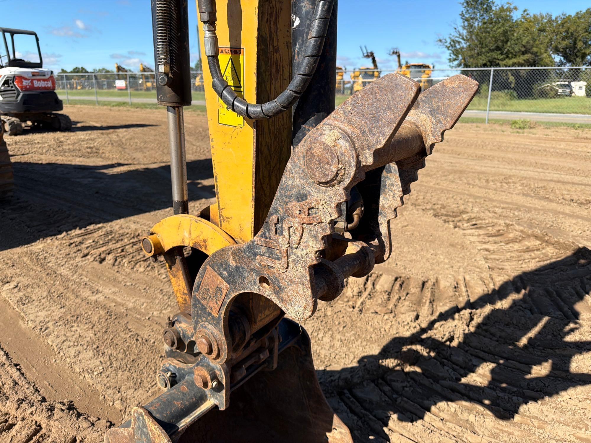 2016 Caterpillar 303.5E2CR