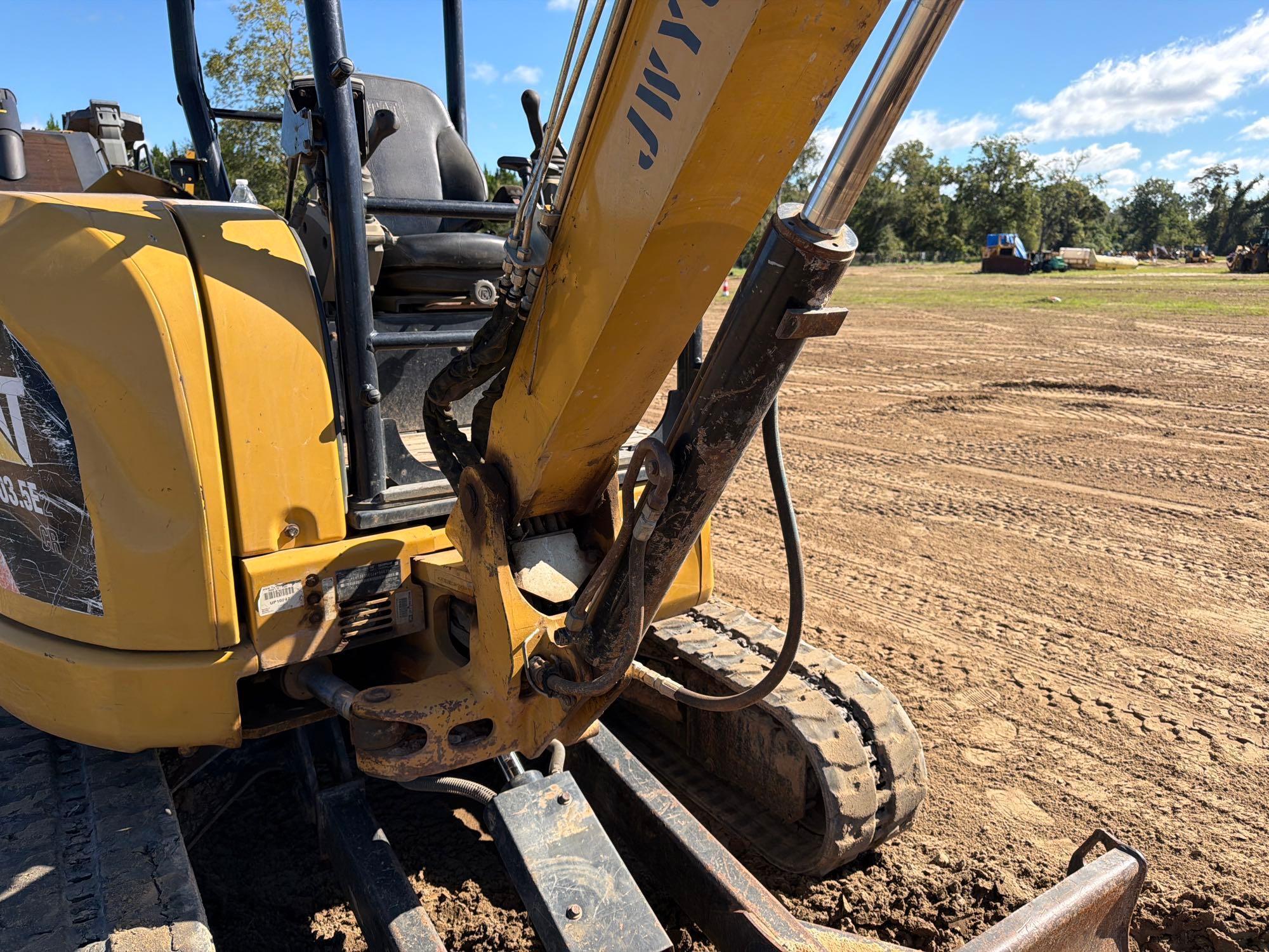 2016 Caterpillar 303.5E2CR