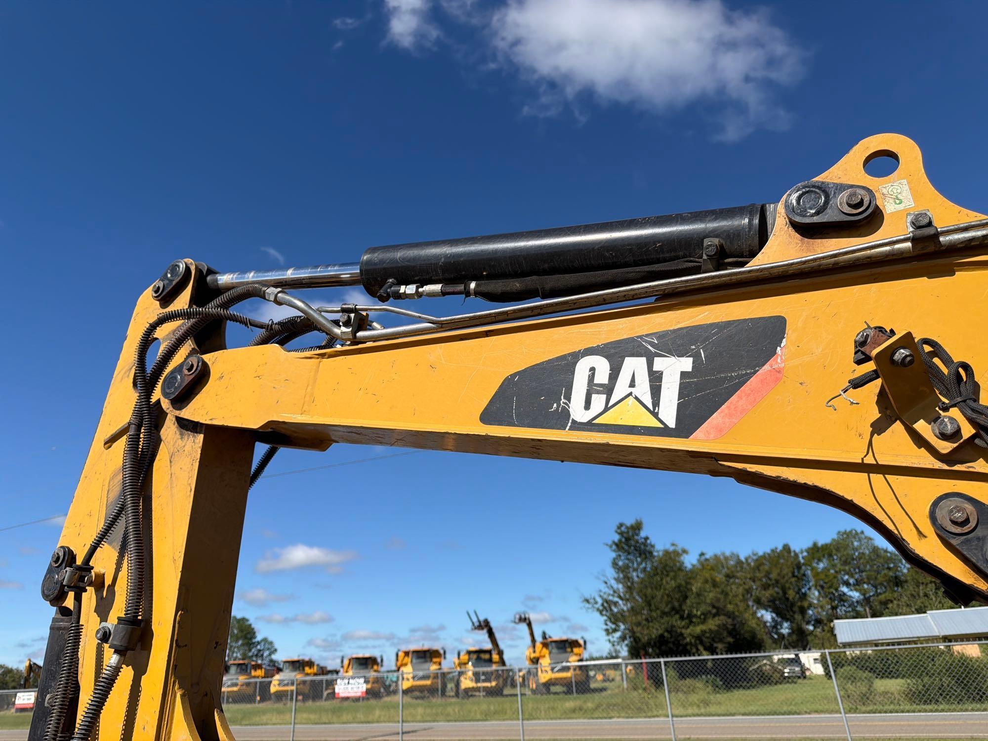 2016 Caterpillar 303.5E2CR