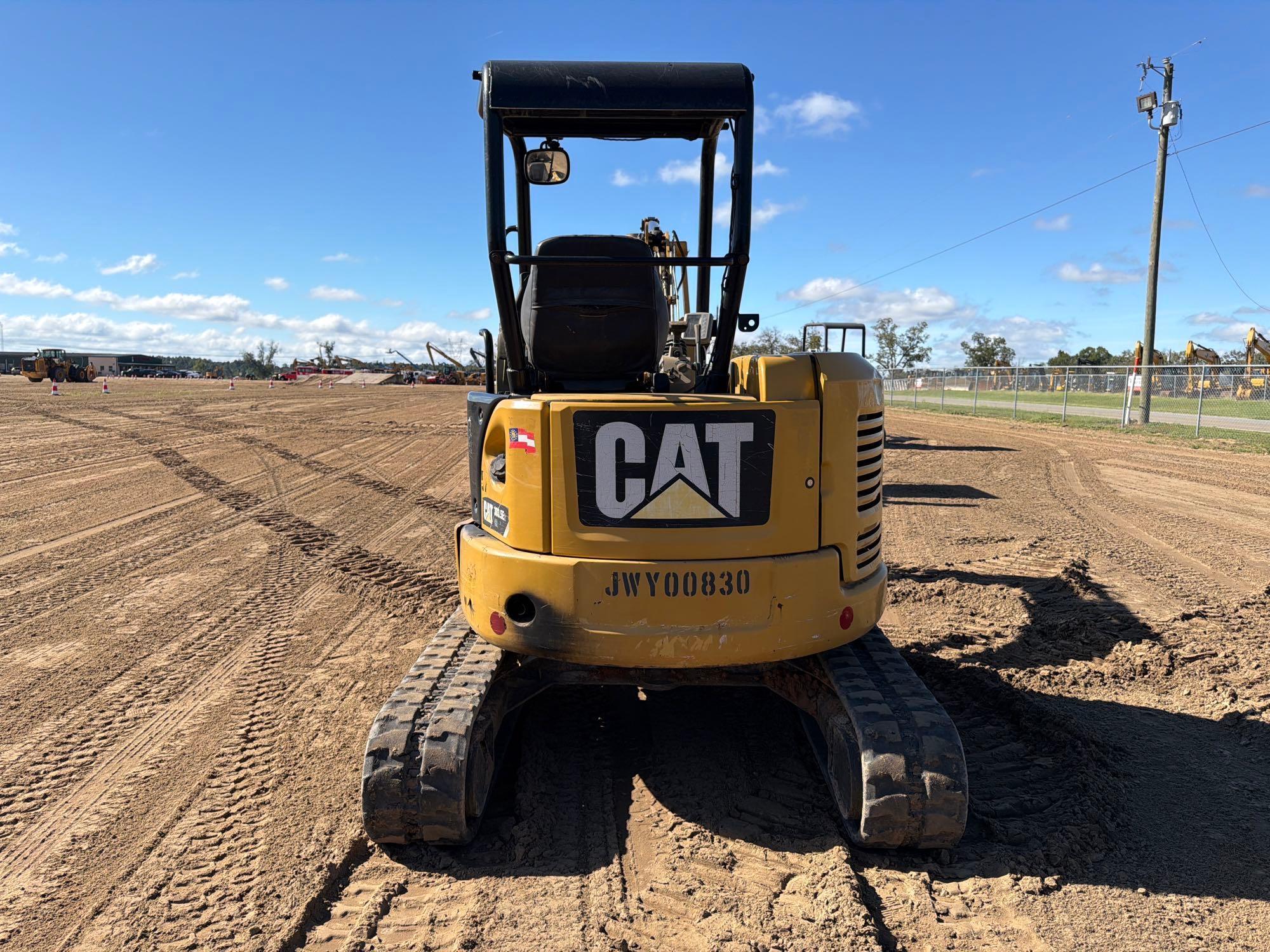 2016 Caterpillar 303.5E2CR