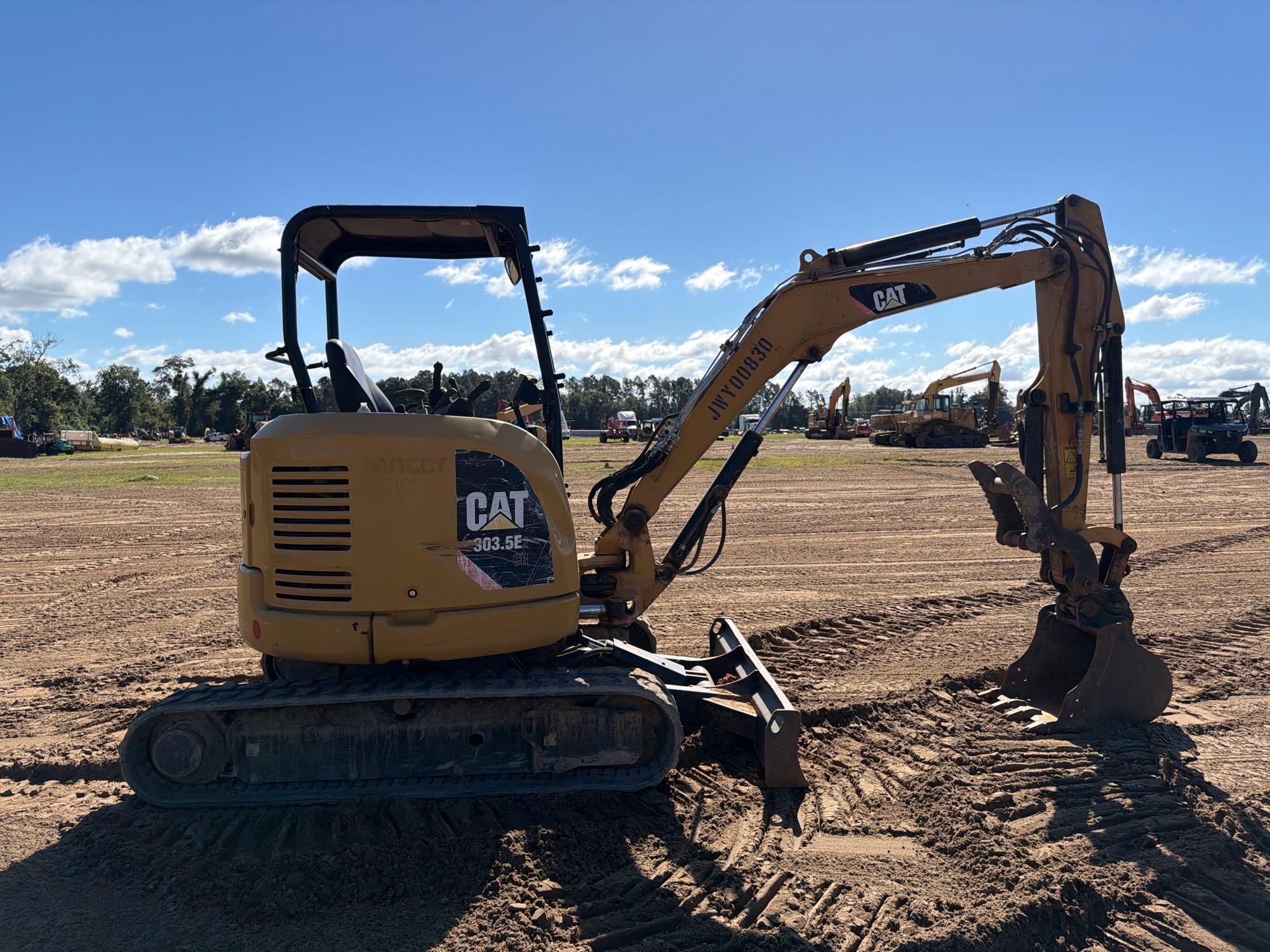 2016 Caterpillar 303.5E2CR