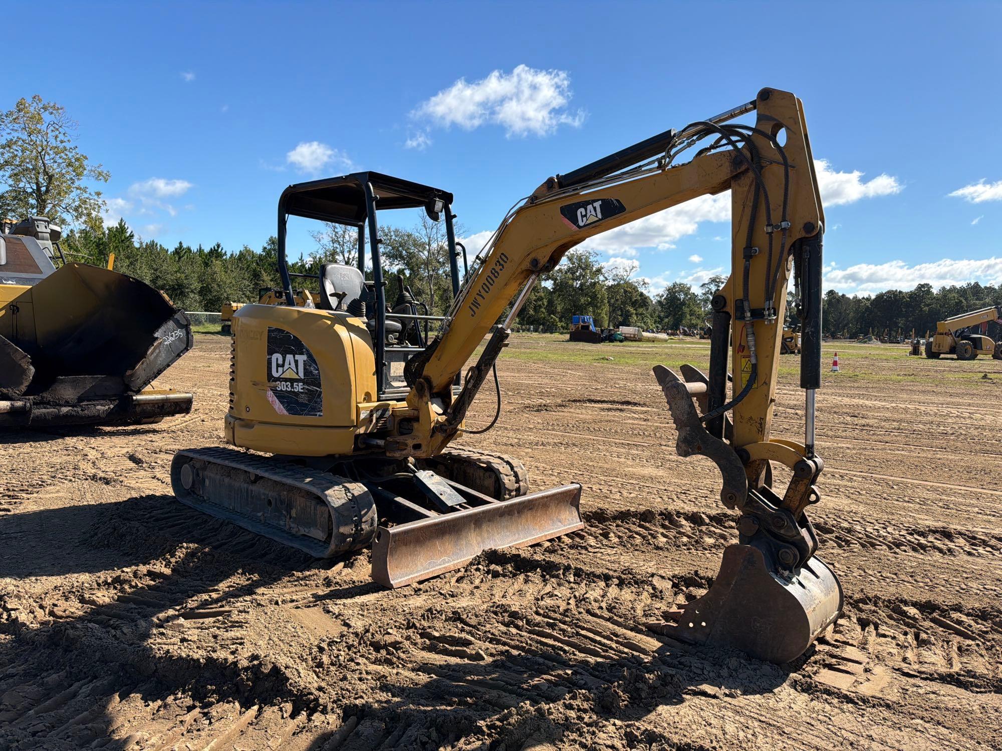2016 Caterpillar 303.5E2CR