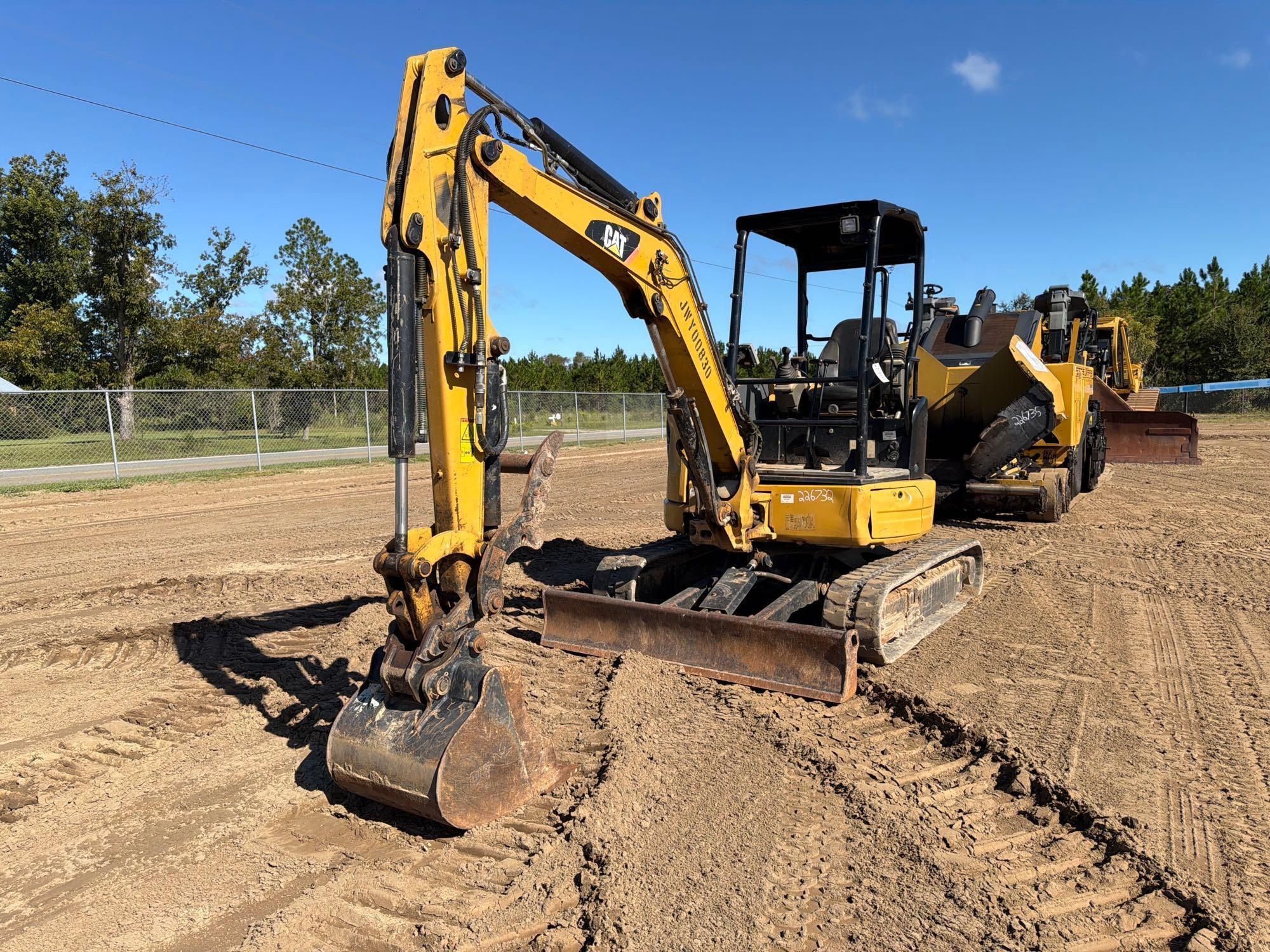 2016 Caterpillar 303.5E2CR