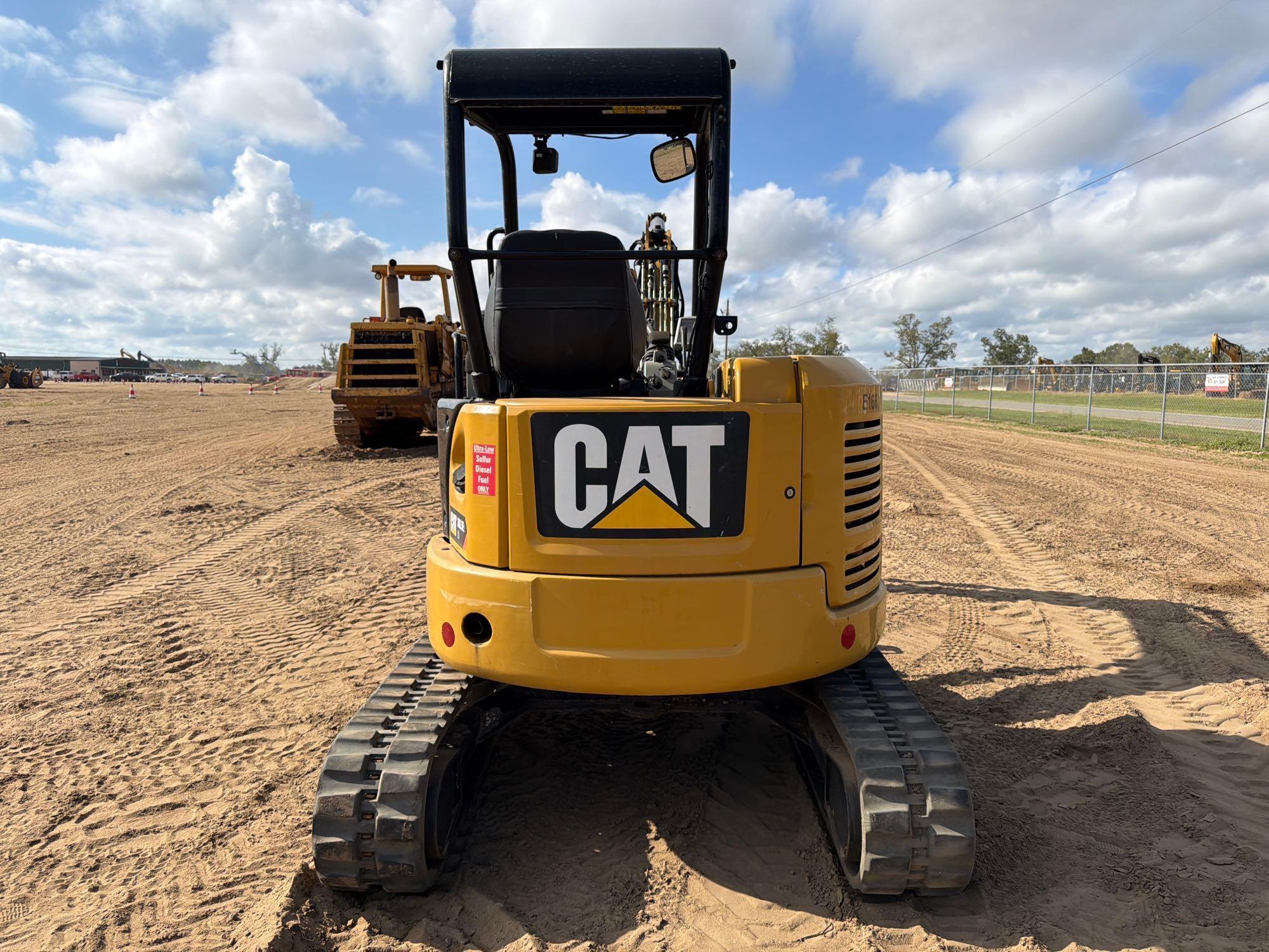 2019 Caterpillar 305.5E2CR