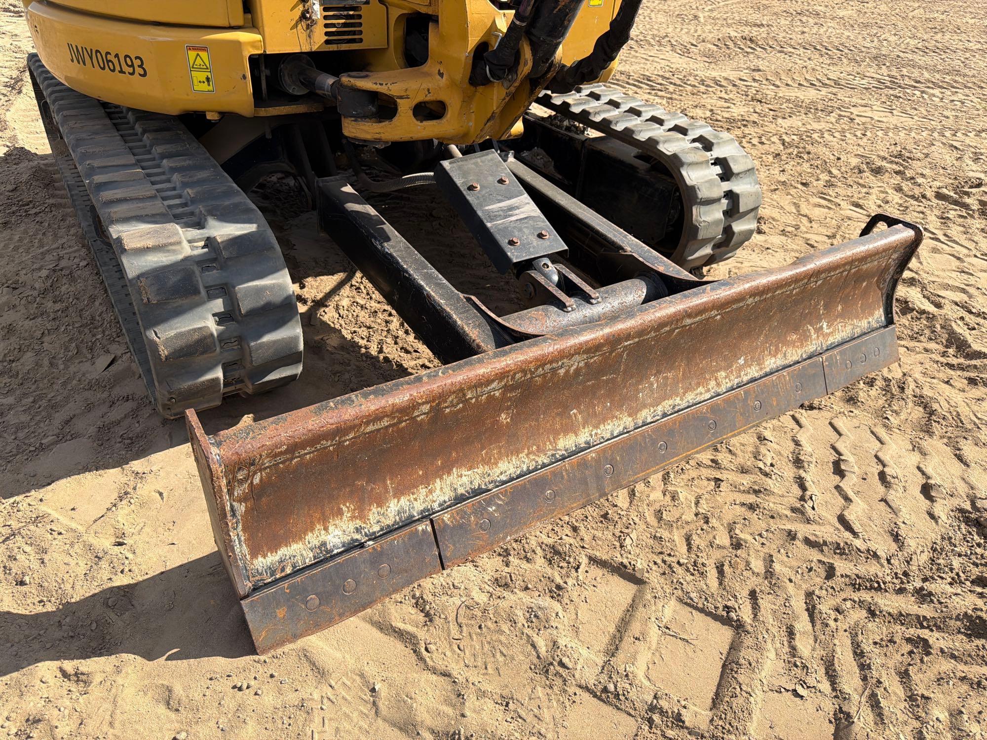 2019 Caterpillar 305.5E2CR