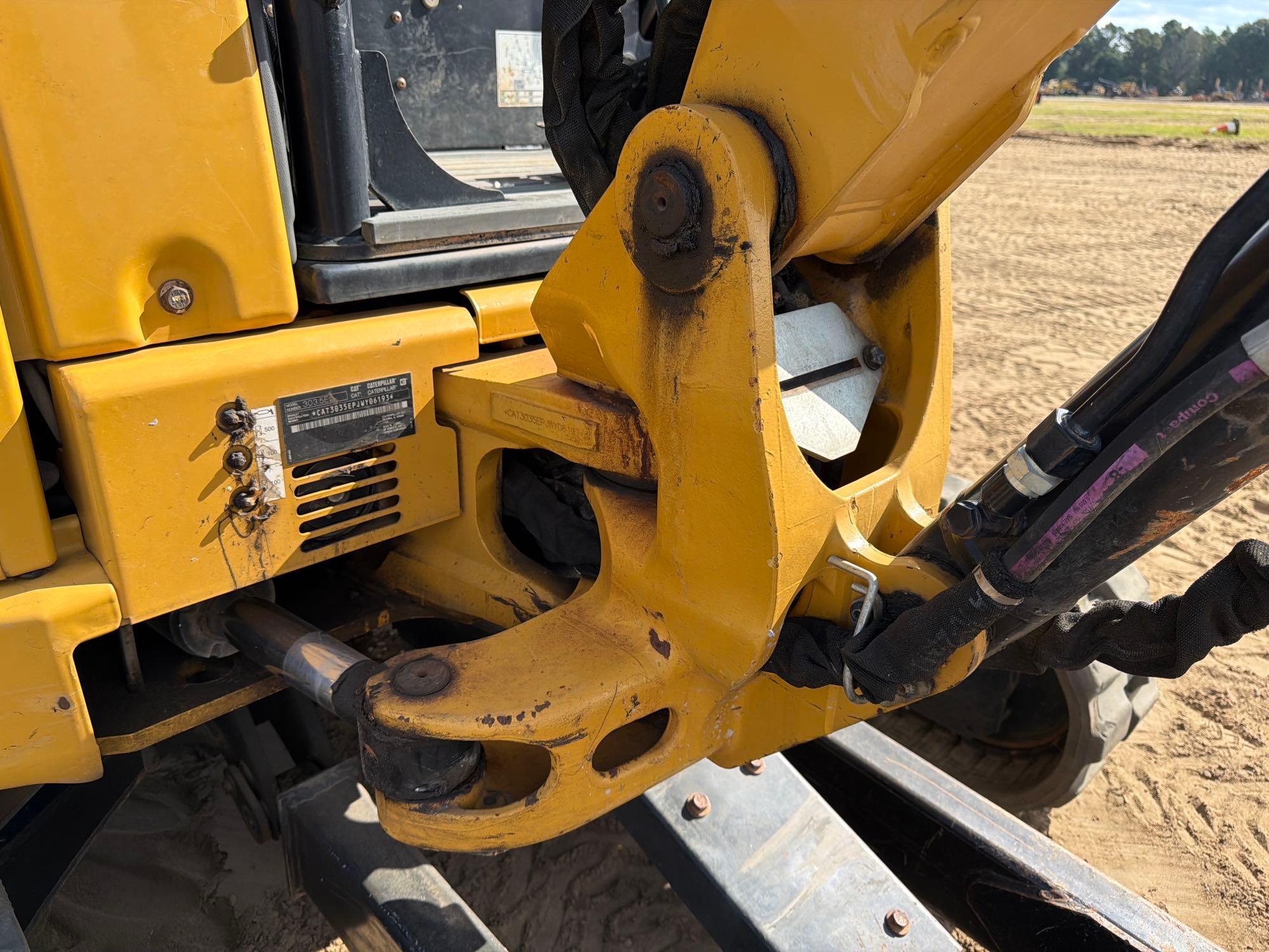 2019 Caterpillar 305.5E2CR
