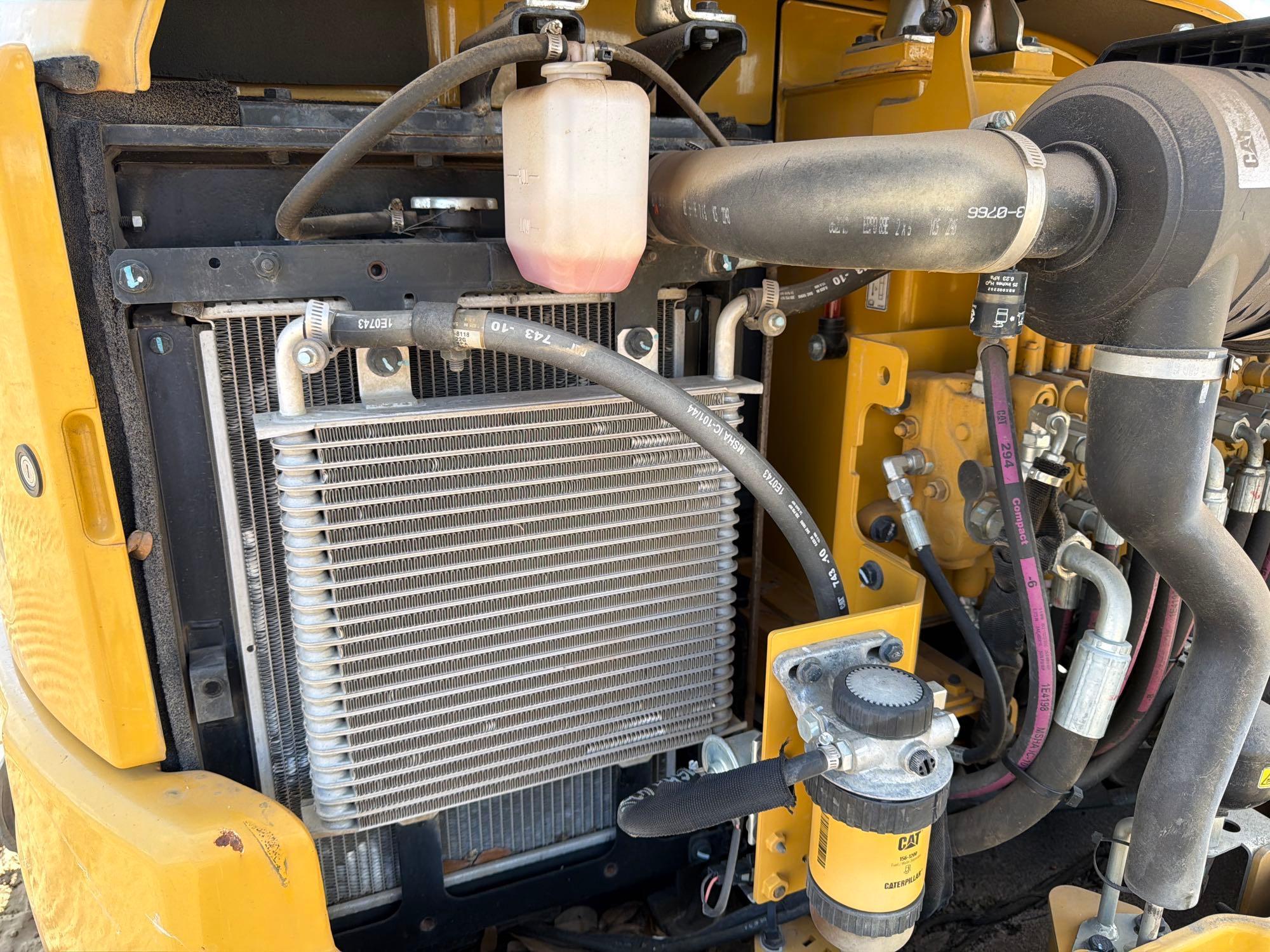 2019 Caterpillar 305.5E2CR