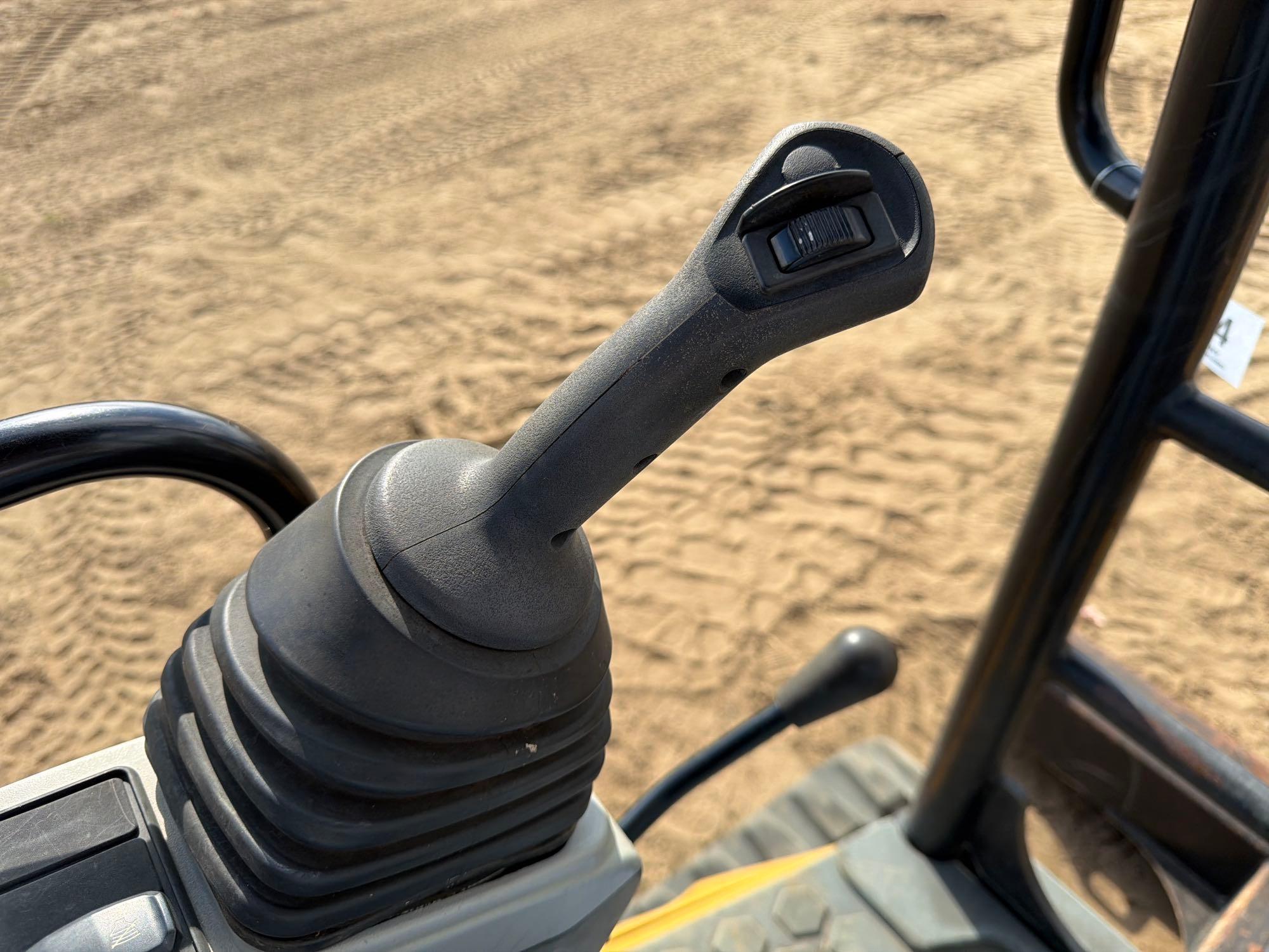 2019 Caterpillar 305.5E2CR