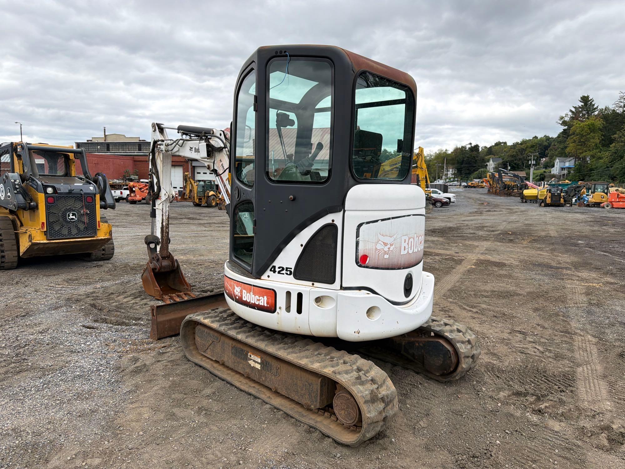 Bobcat 425