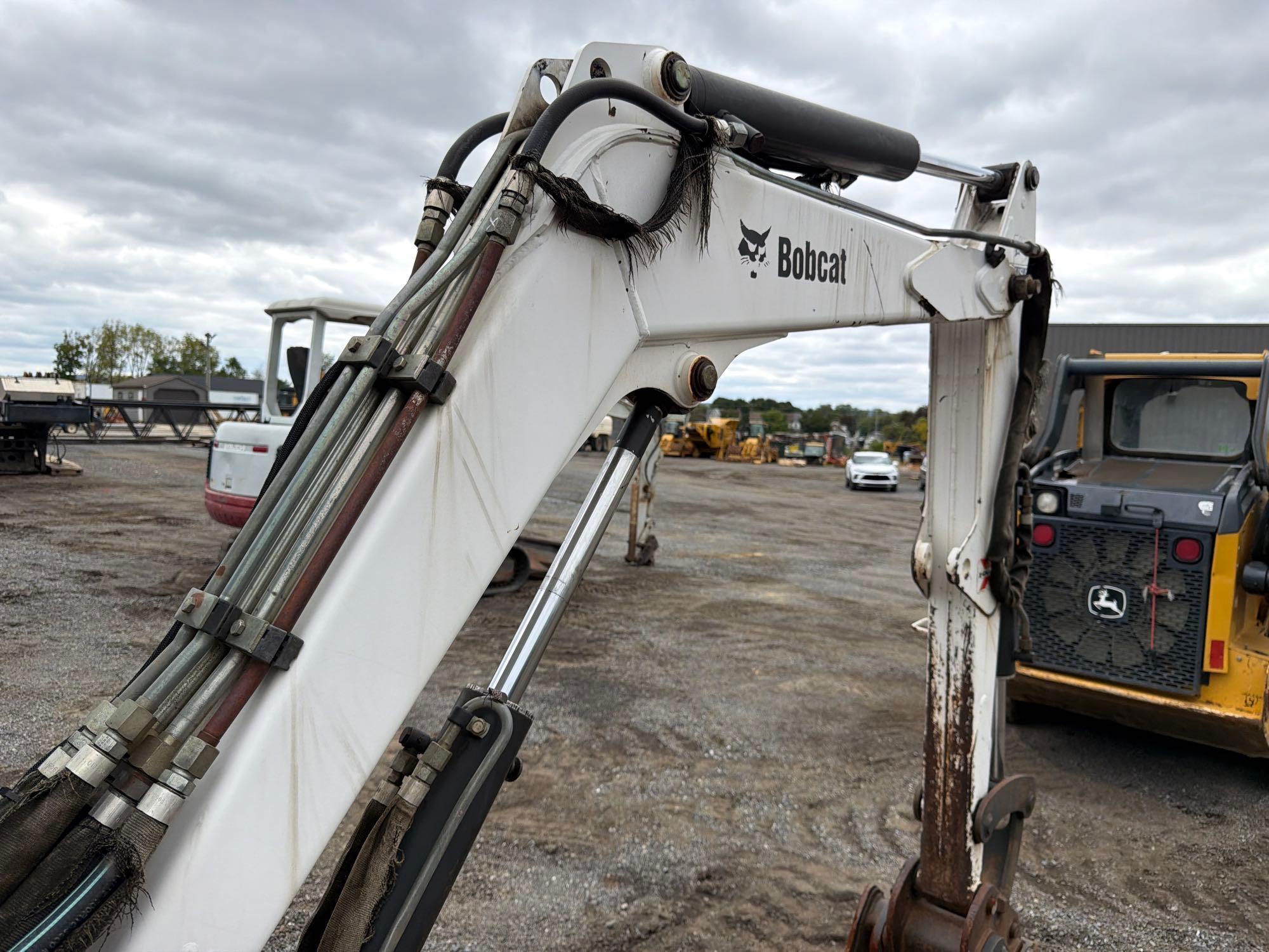 Bobcat 425