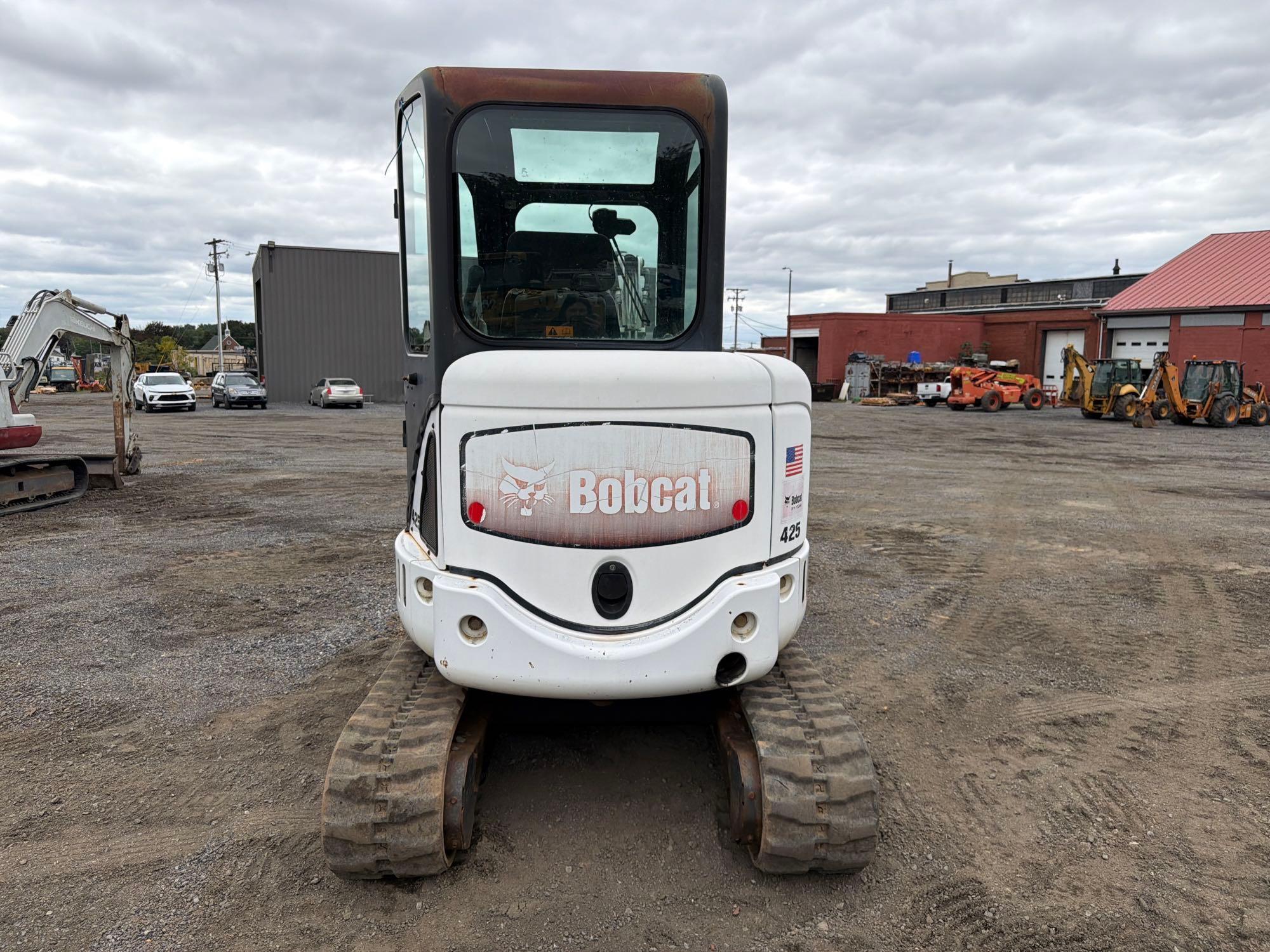 Bobcat 425