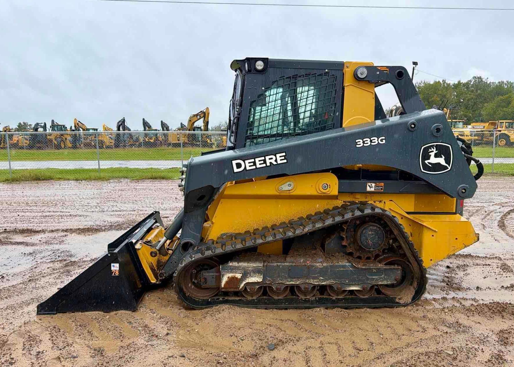 Photo of 2023 John Deere 333