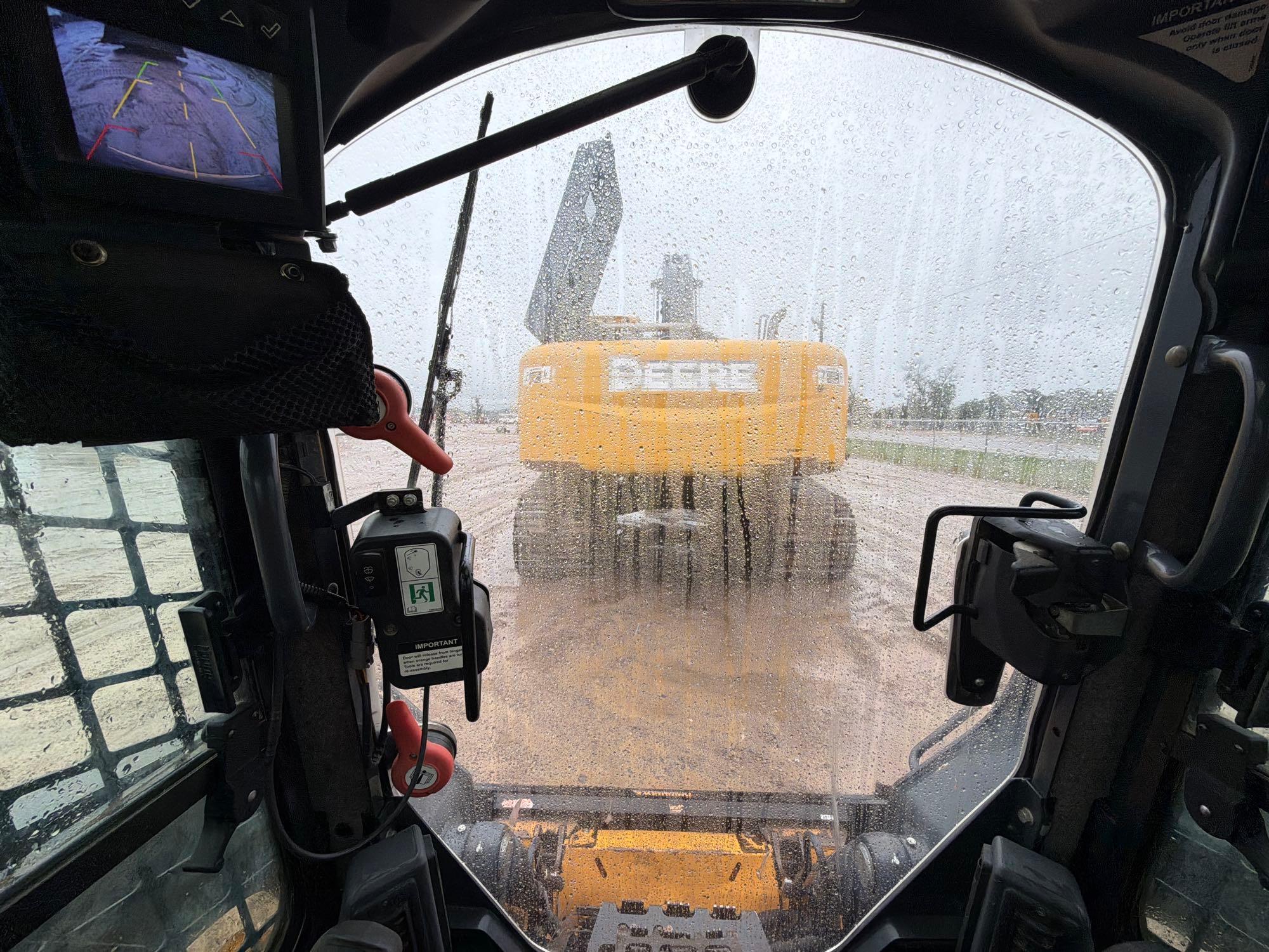 2023 John Deere 333
