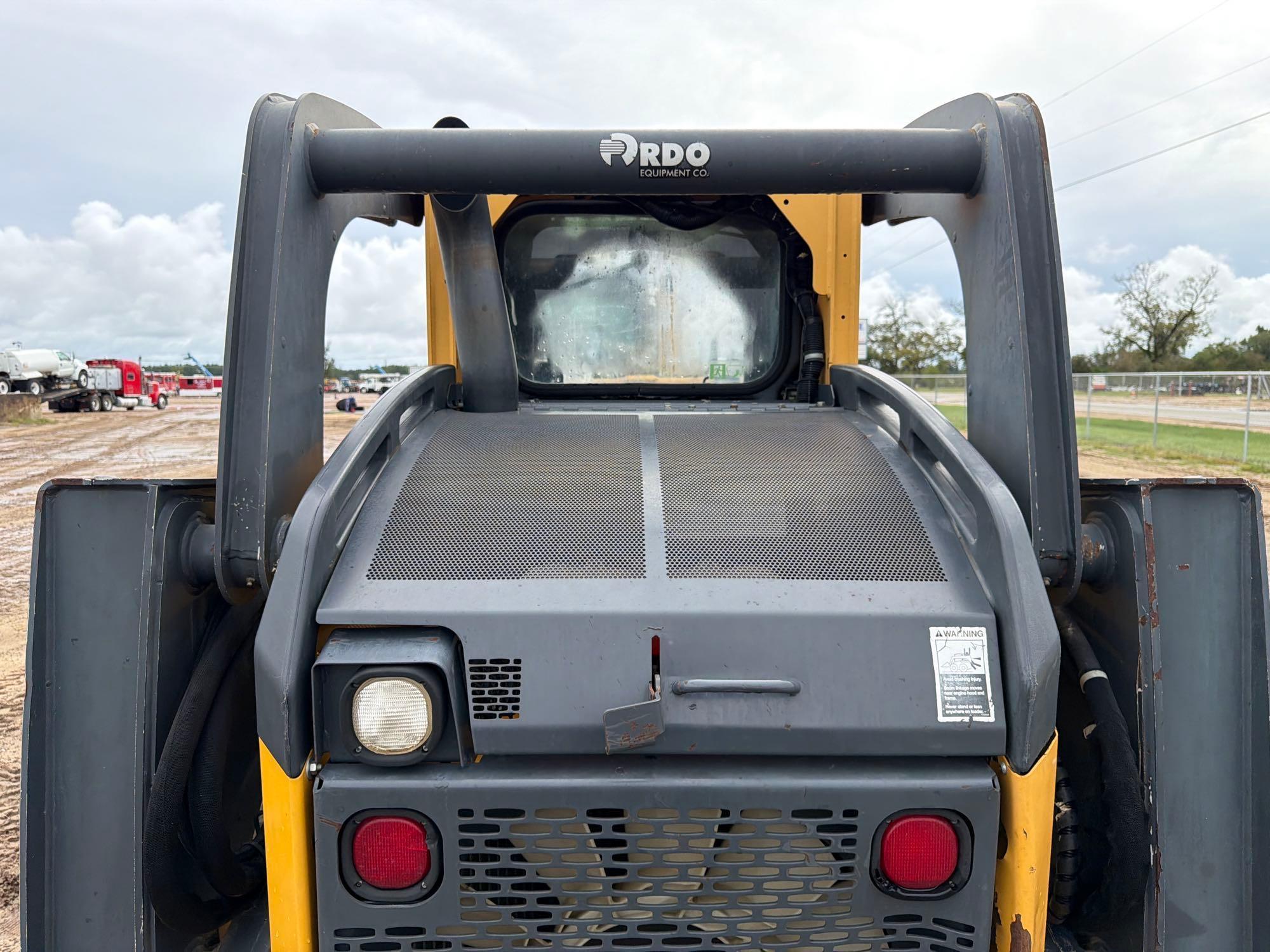 2013 John Deere 333 E