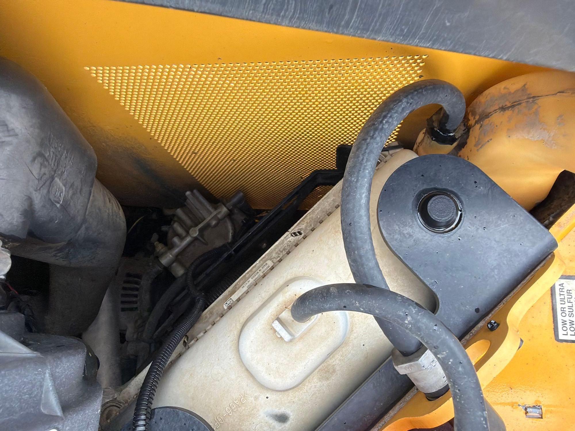 2013 John Deere 333 E