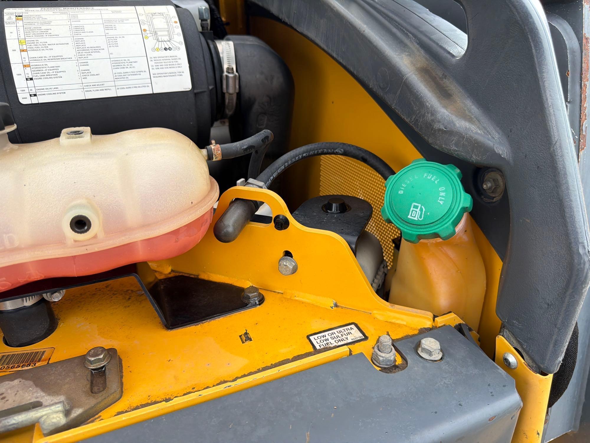 2013 John Deere 333 E