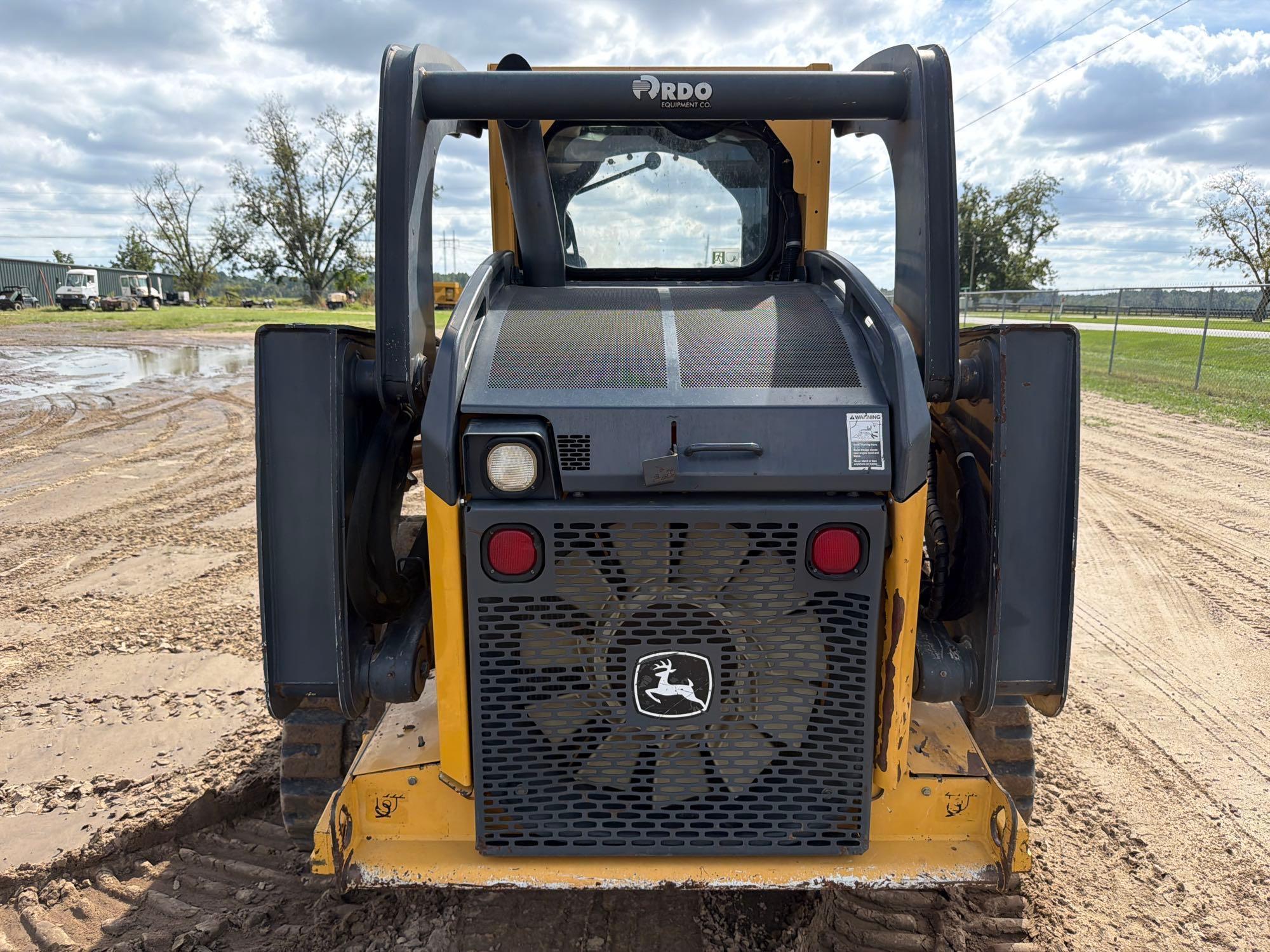 2013 John Deere 333 E