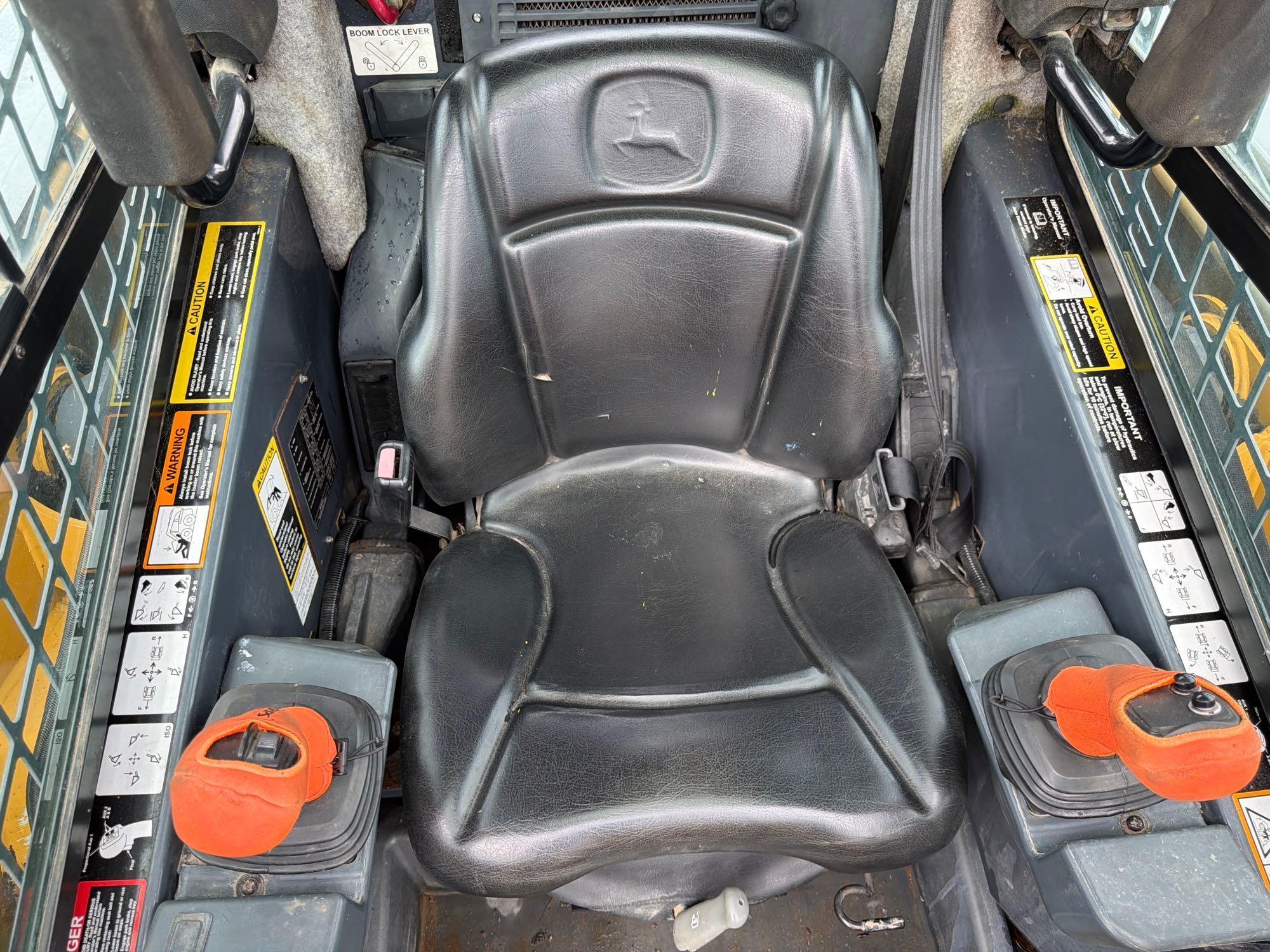 2013 John Deere 333 E
