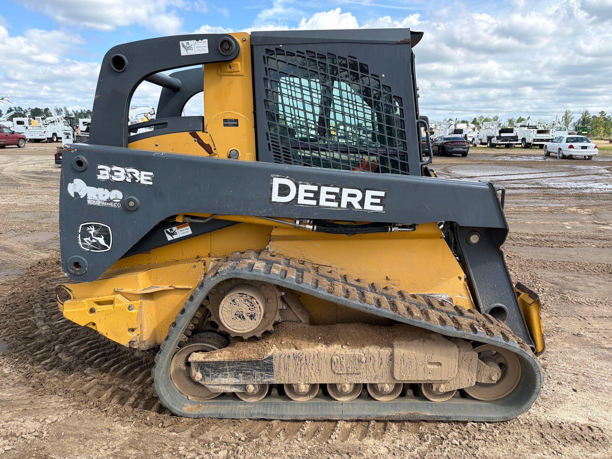 2013 John Deere 333 E
