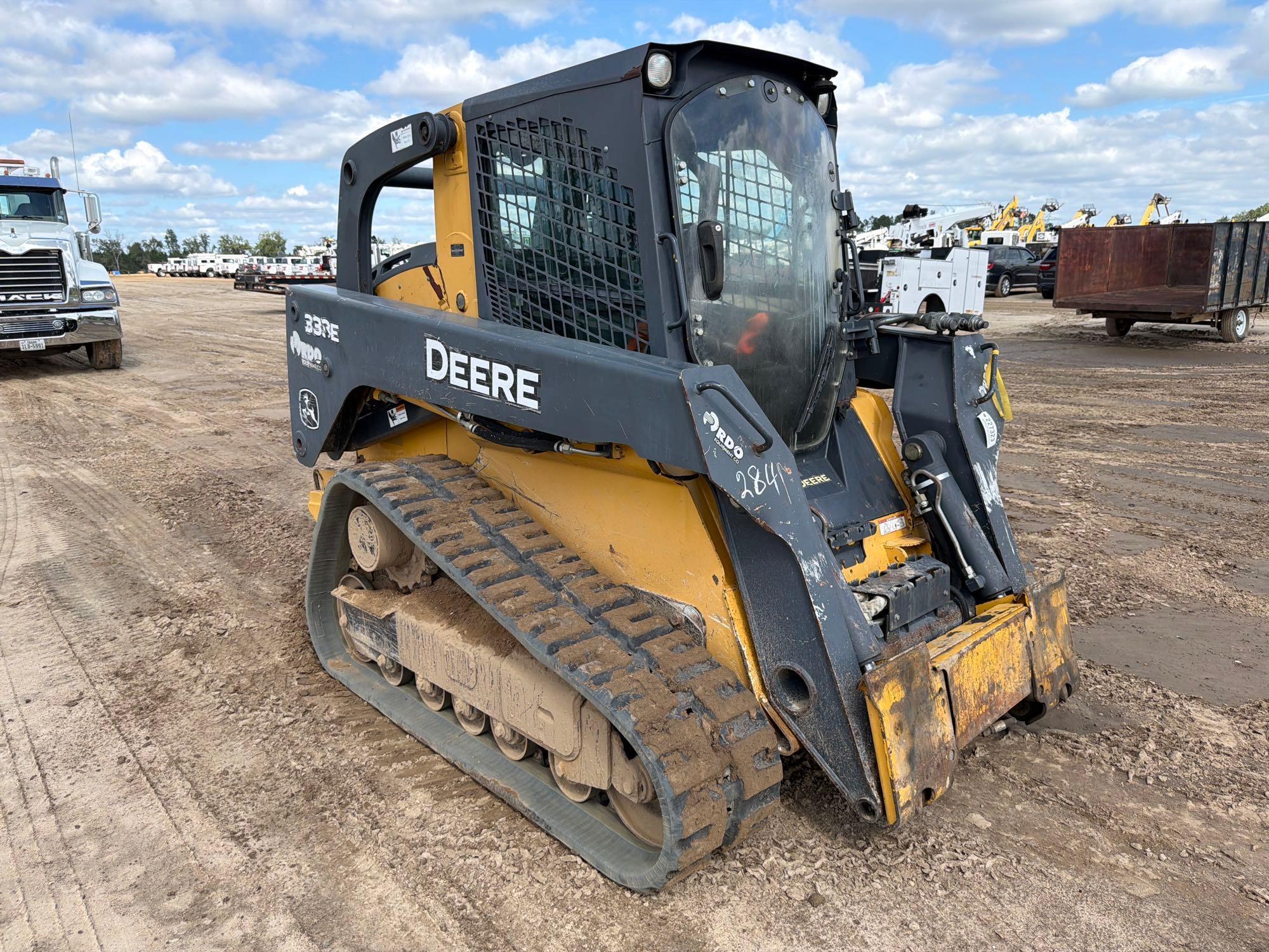 2013 John Deere 333 E