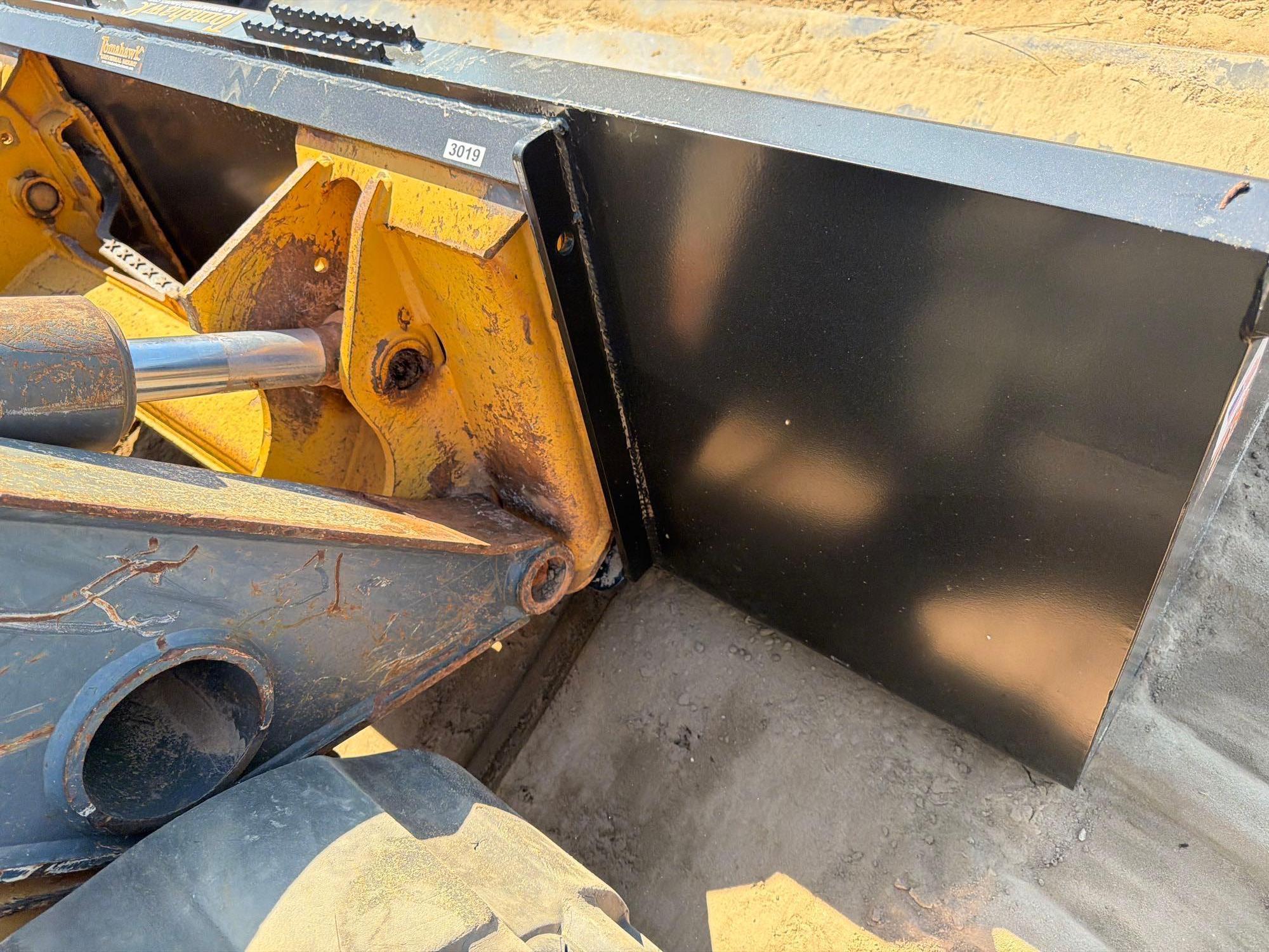 2014 John Deere 333 E