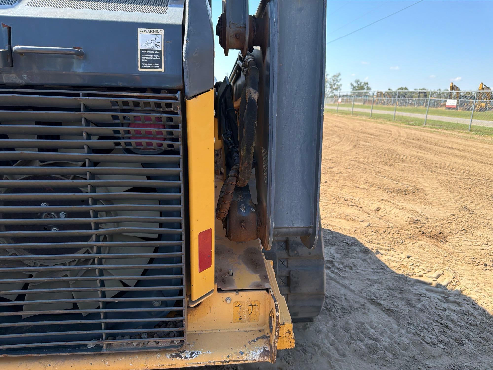 2014 John Deere 333 E