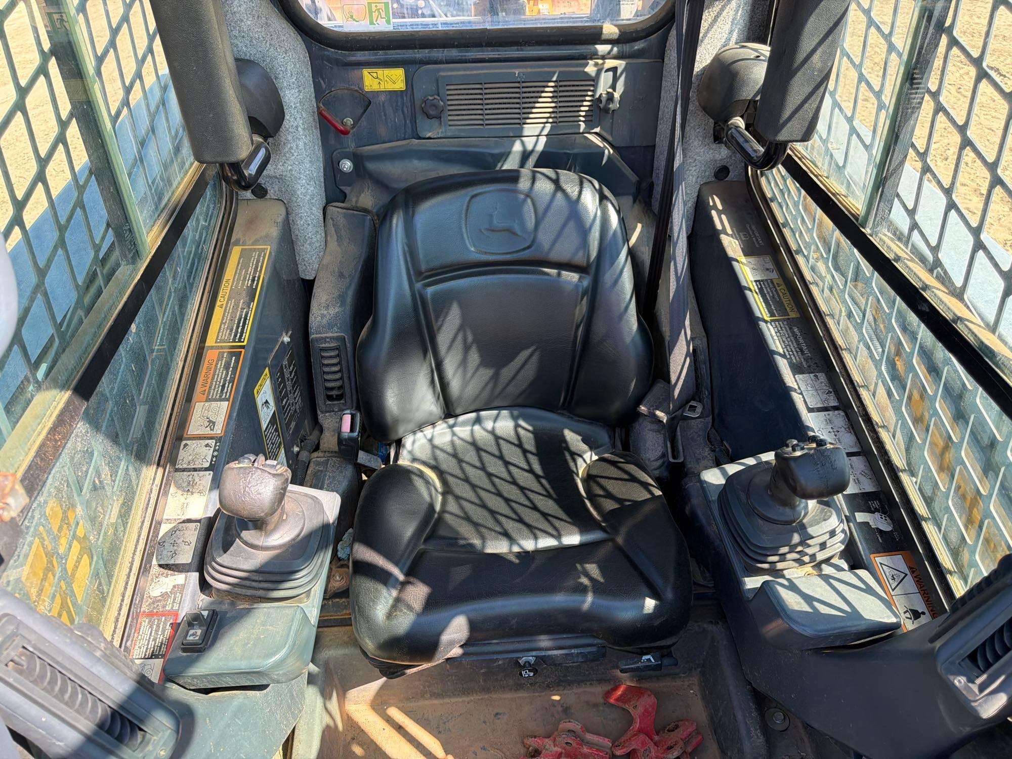 2014 John Deere 333 E