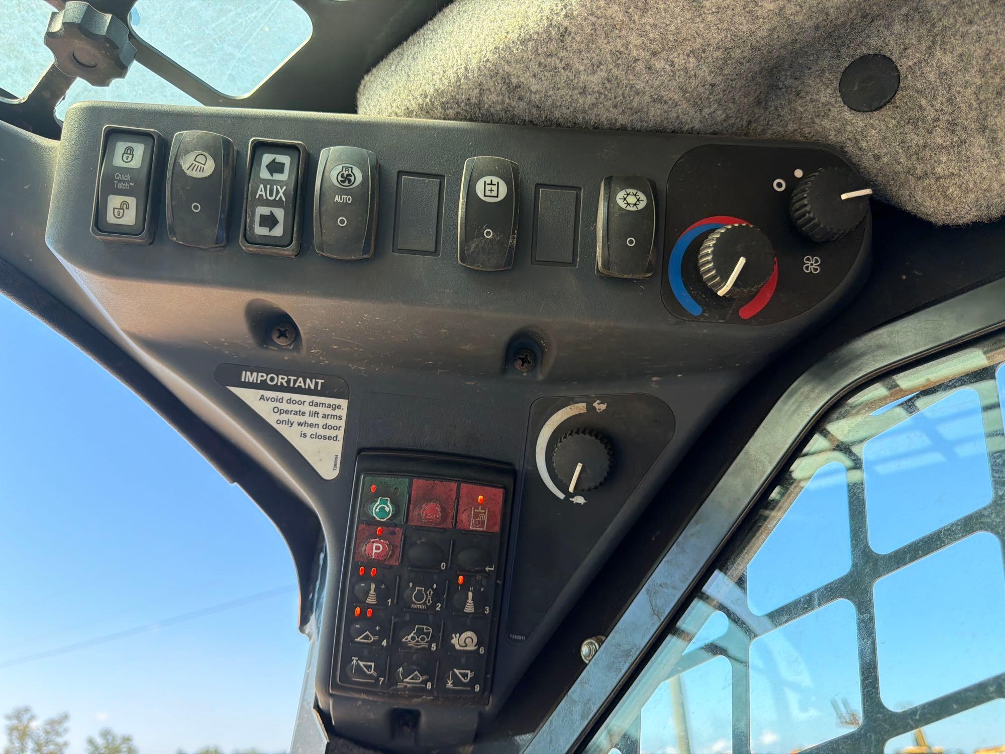 2014 John Deere 333 E