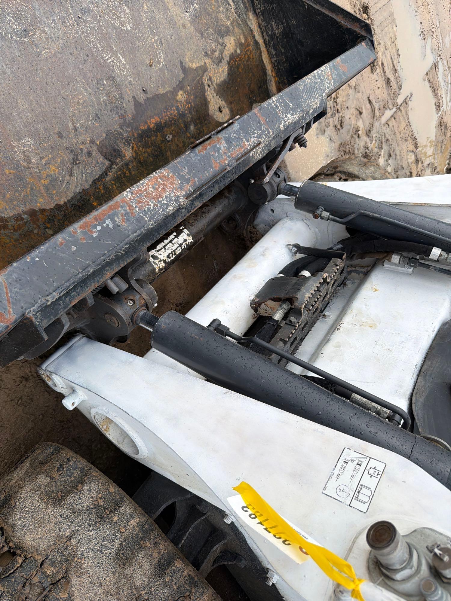 2014 Bobcat RT870