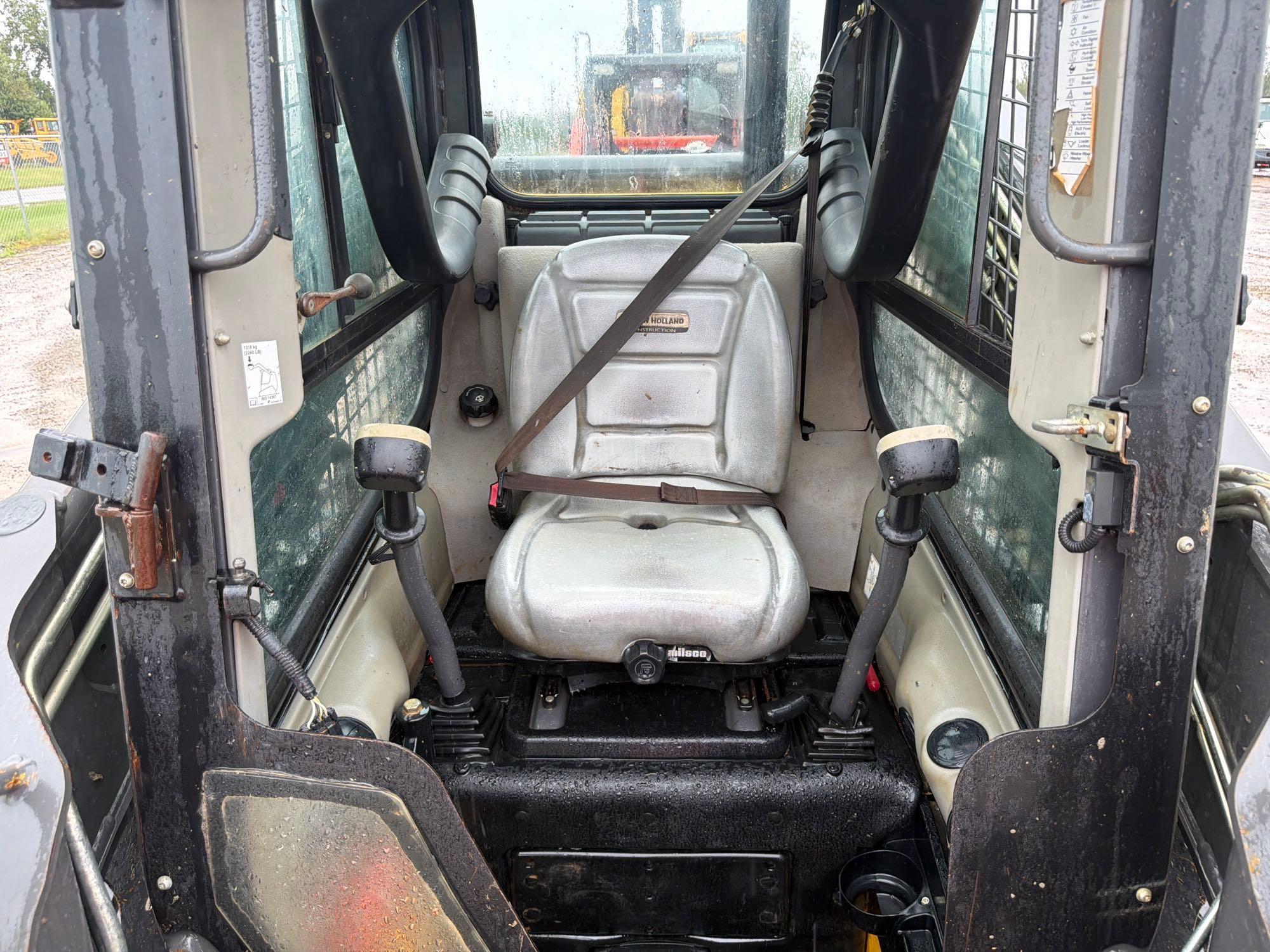 2019 New Holland C232