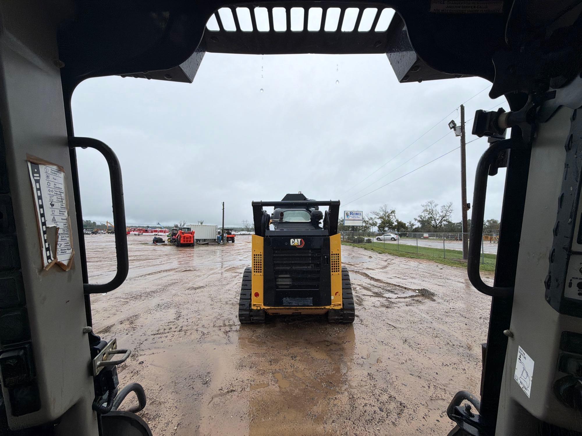 2019 New Holland C232