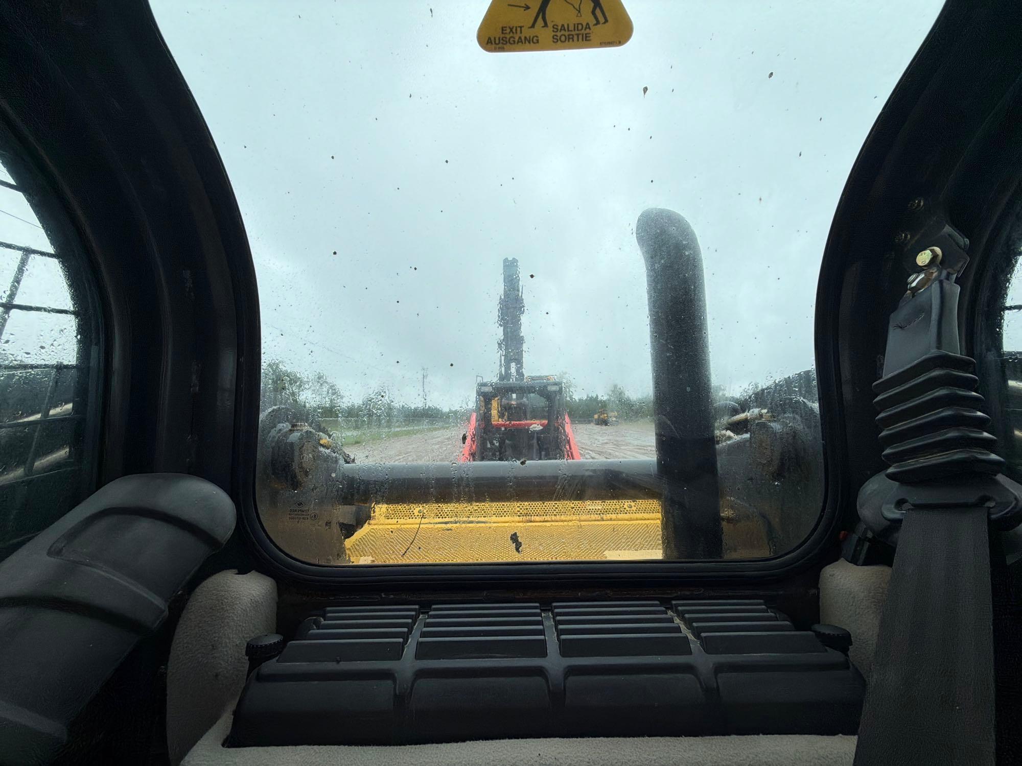 2019 New Holland C232