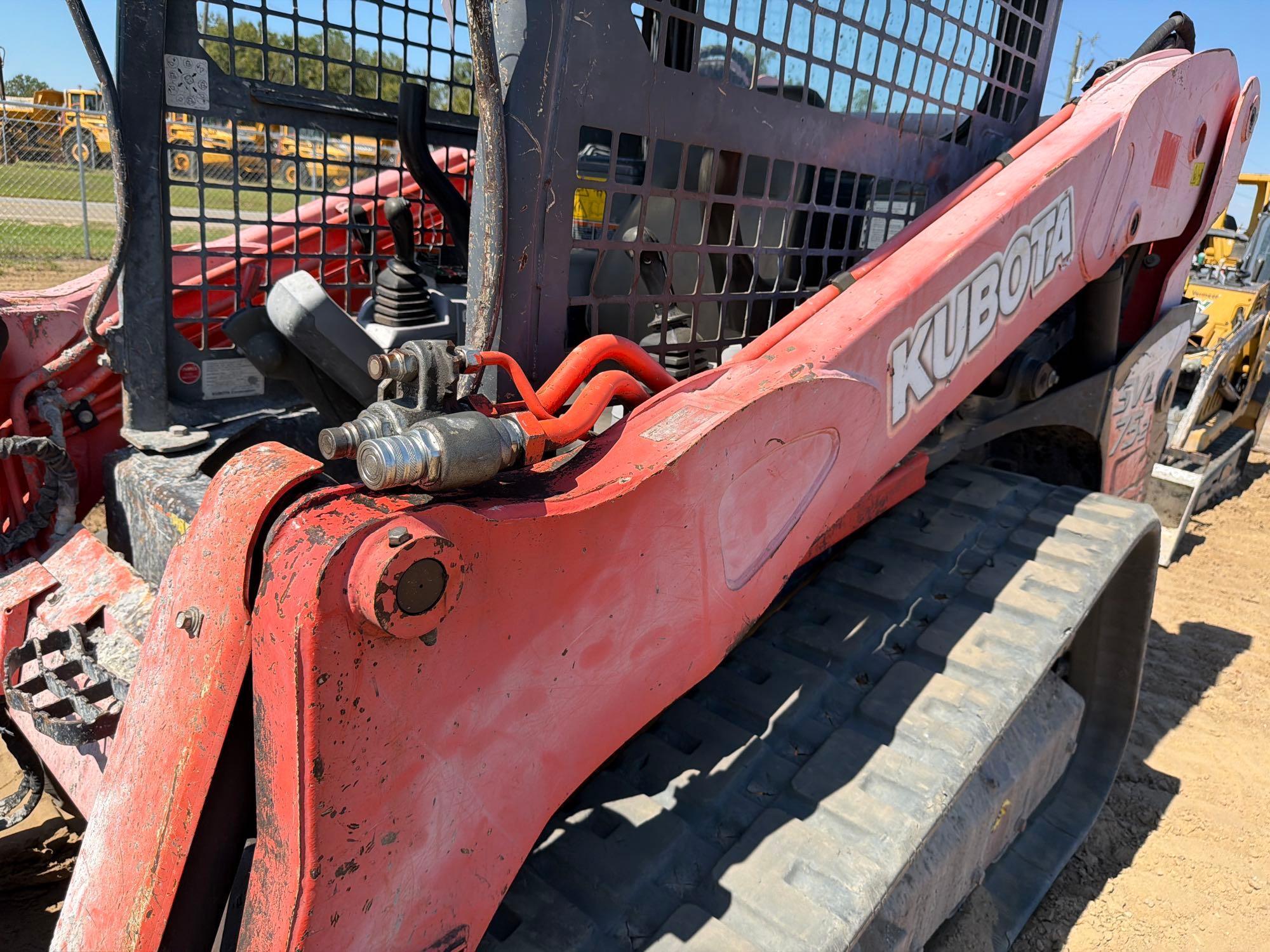 2015 Kubota 752