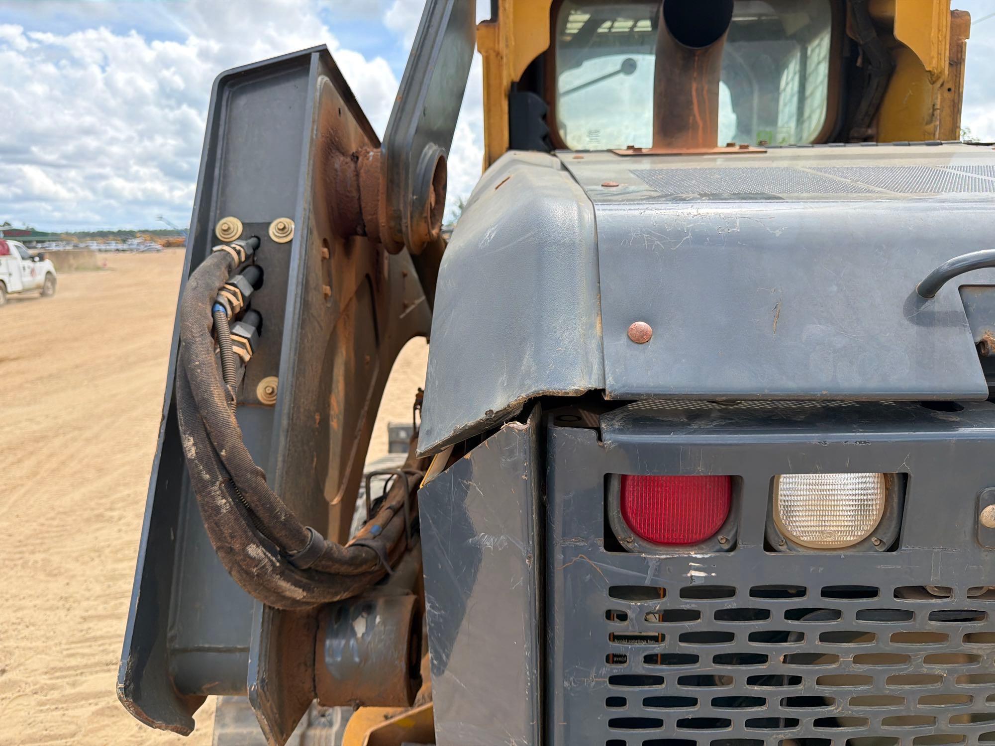 2020 John Deere 331G