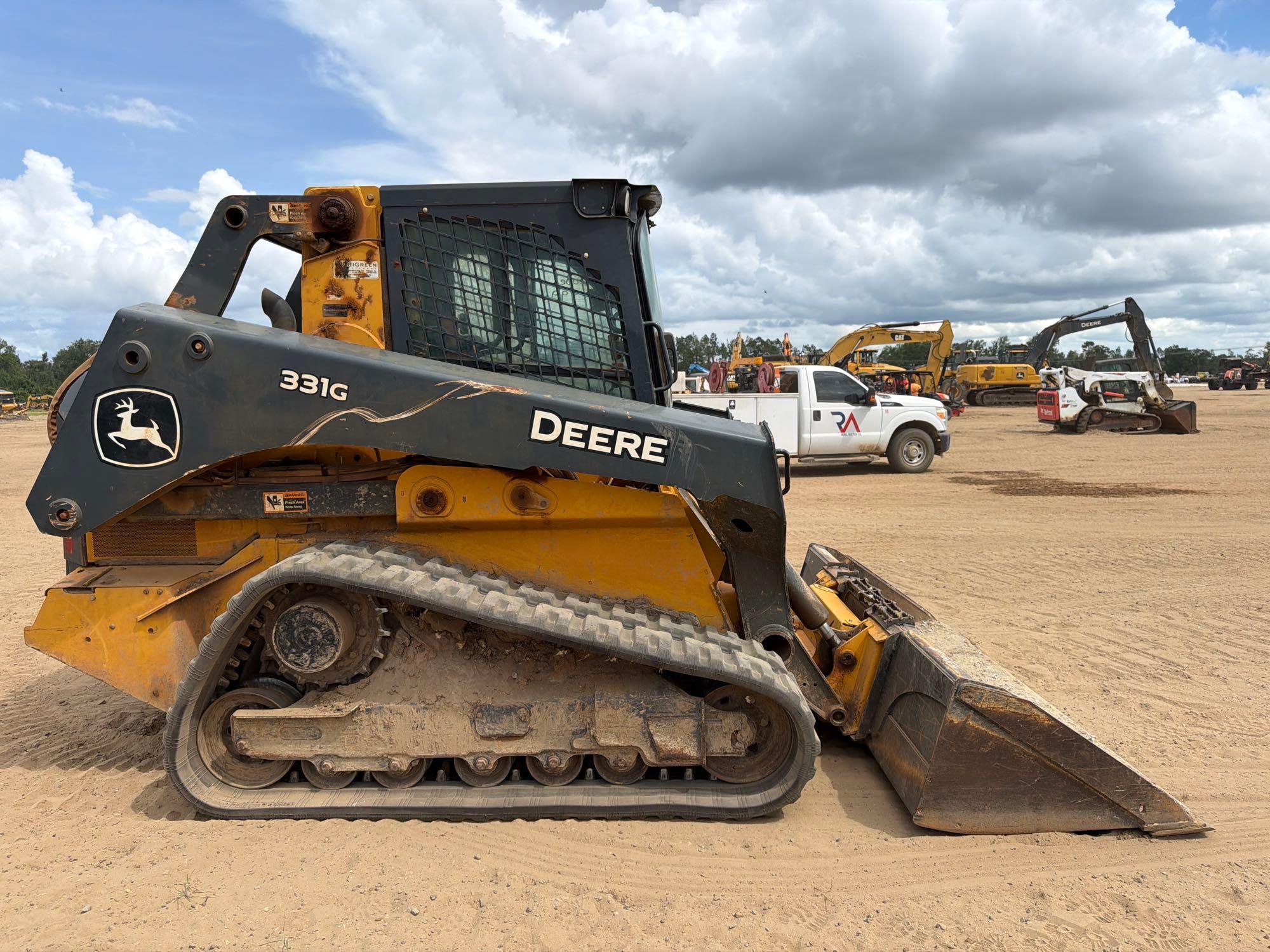 2020 John Deere 331G