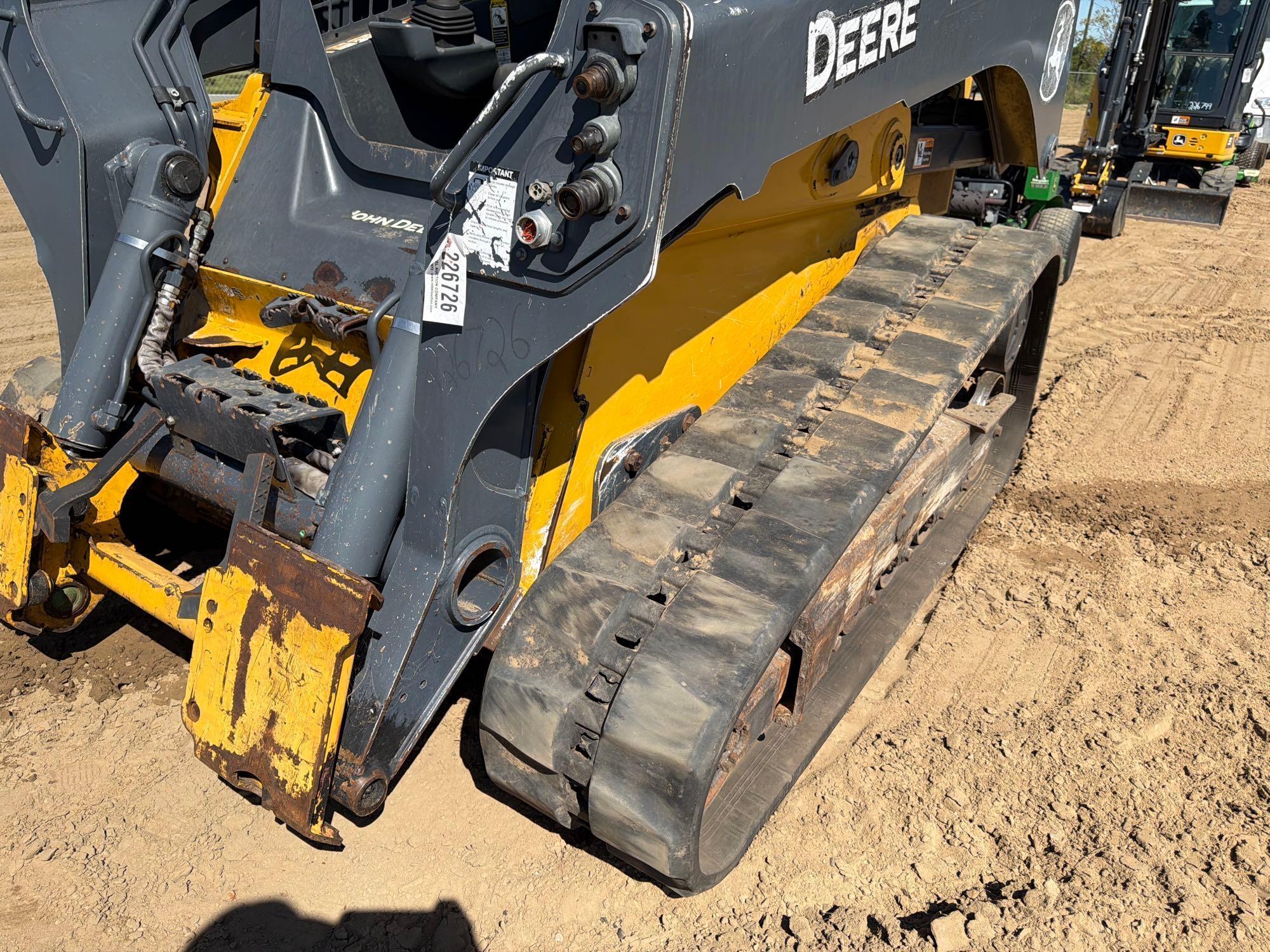 2022 John Deere 331G