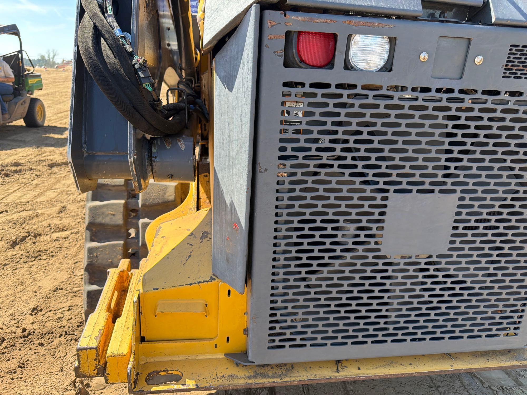 2022 John Deere 331G