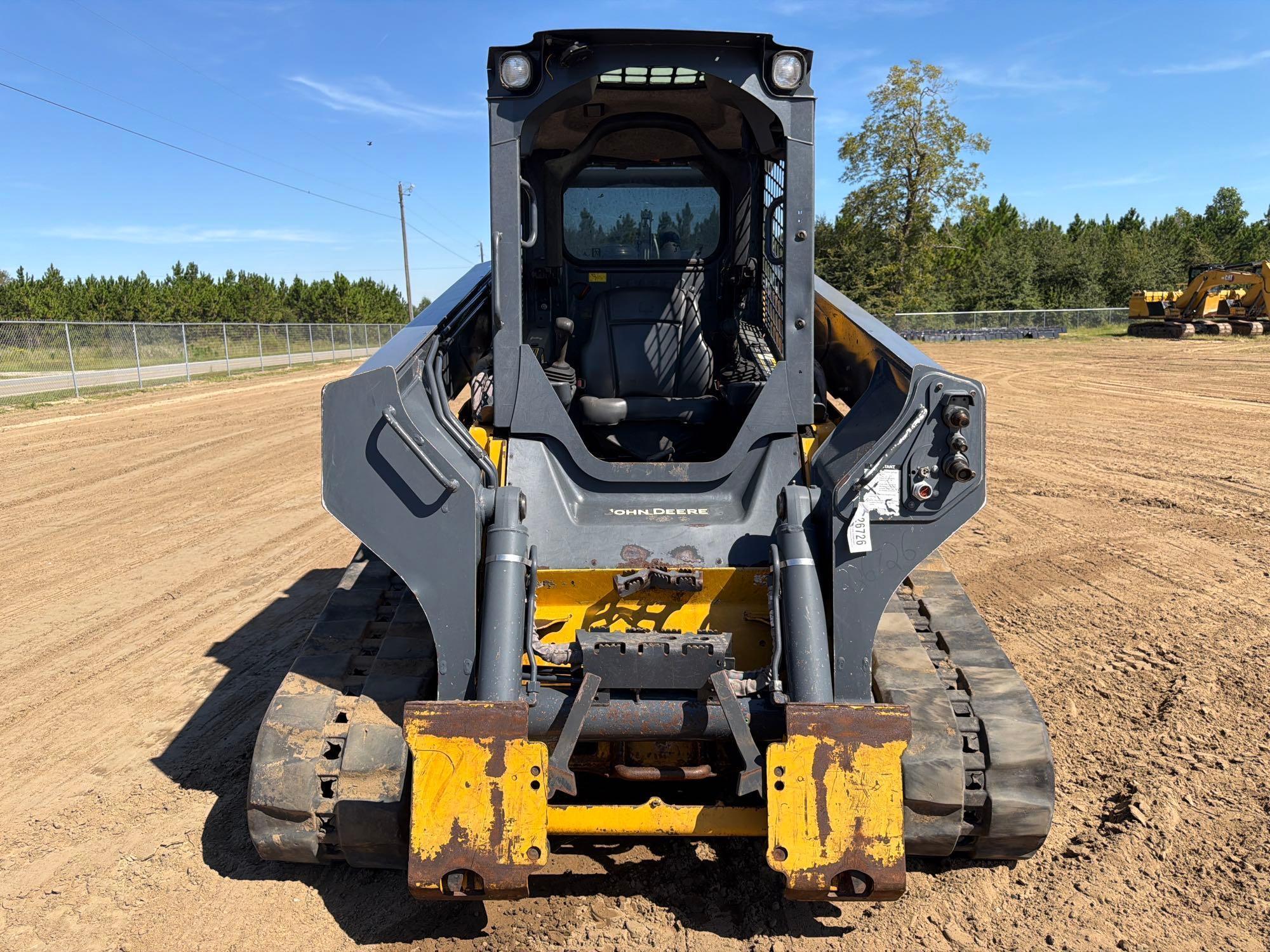 2022 John Deere 331G