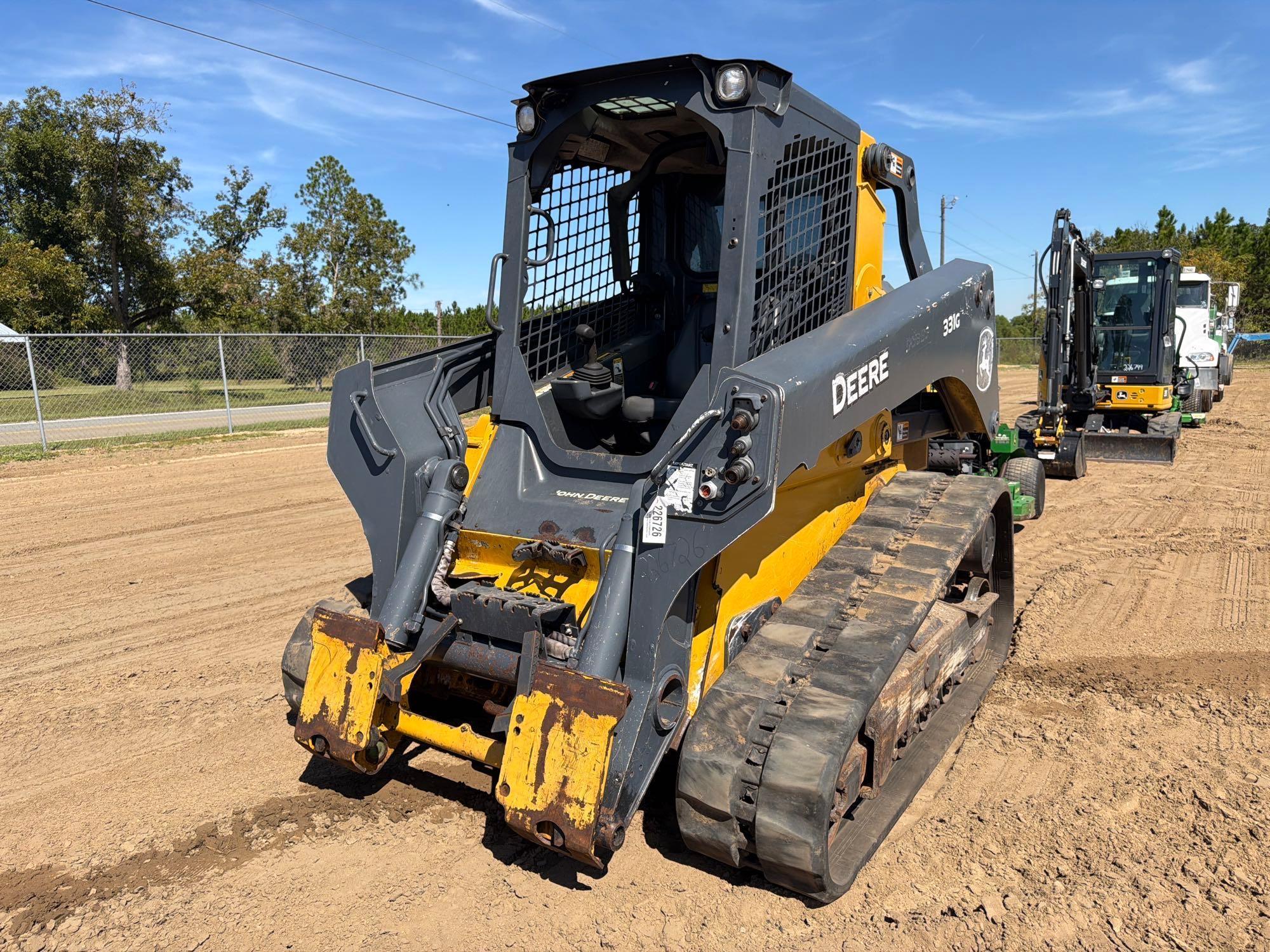 2022 John Deere 331G