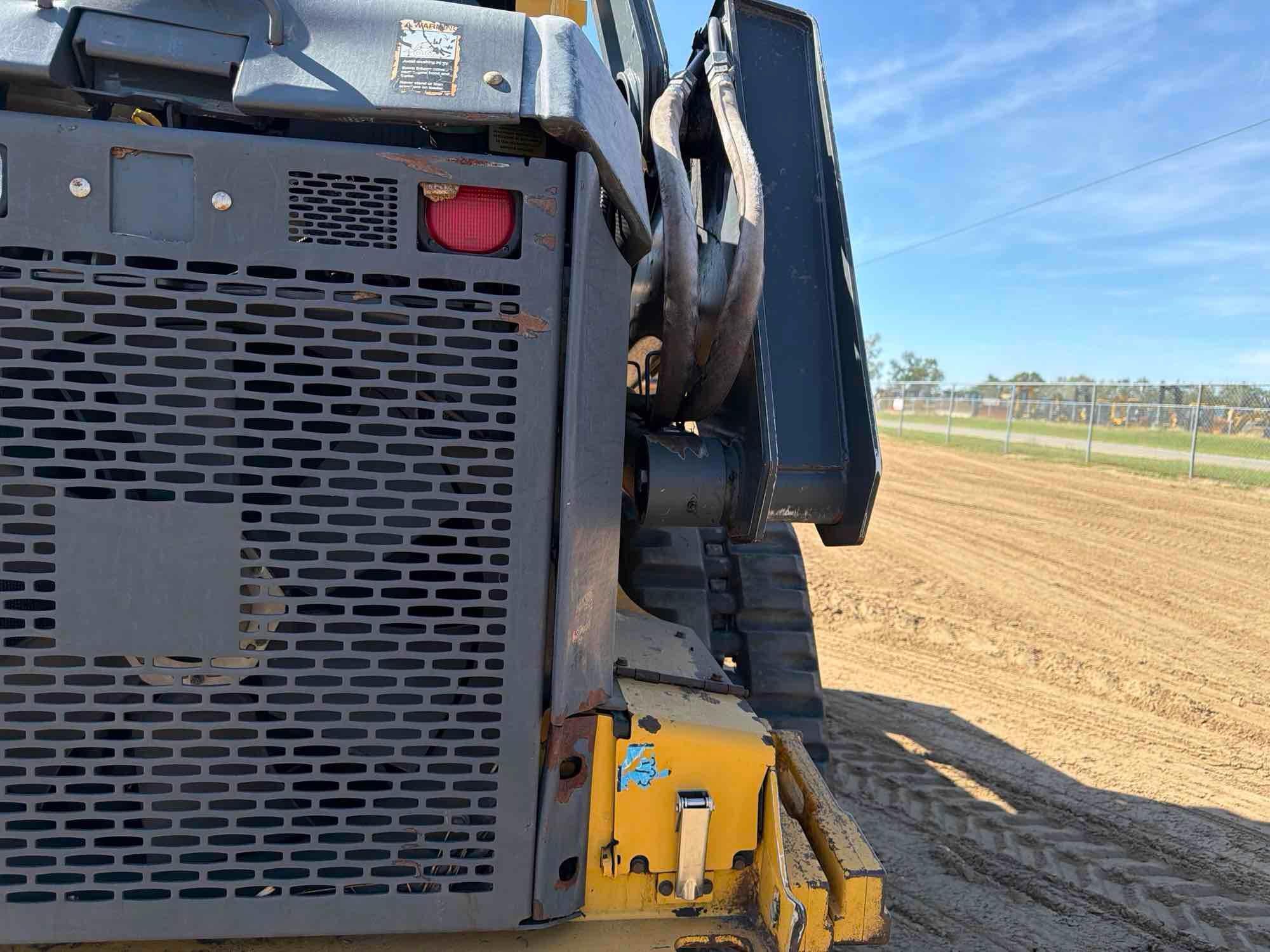 2022 John Deere 331G
